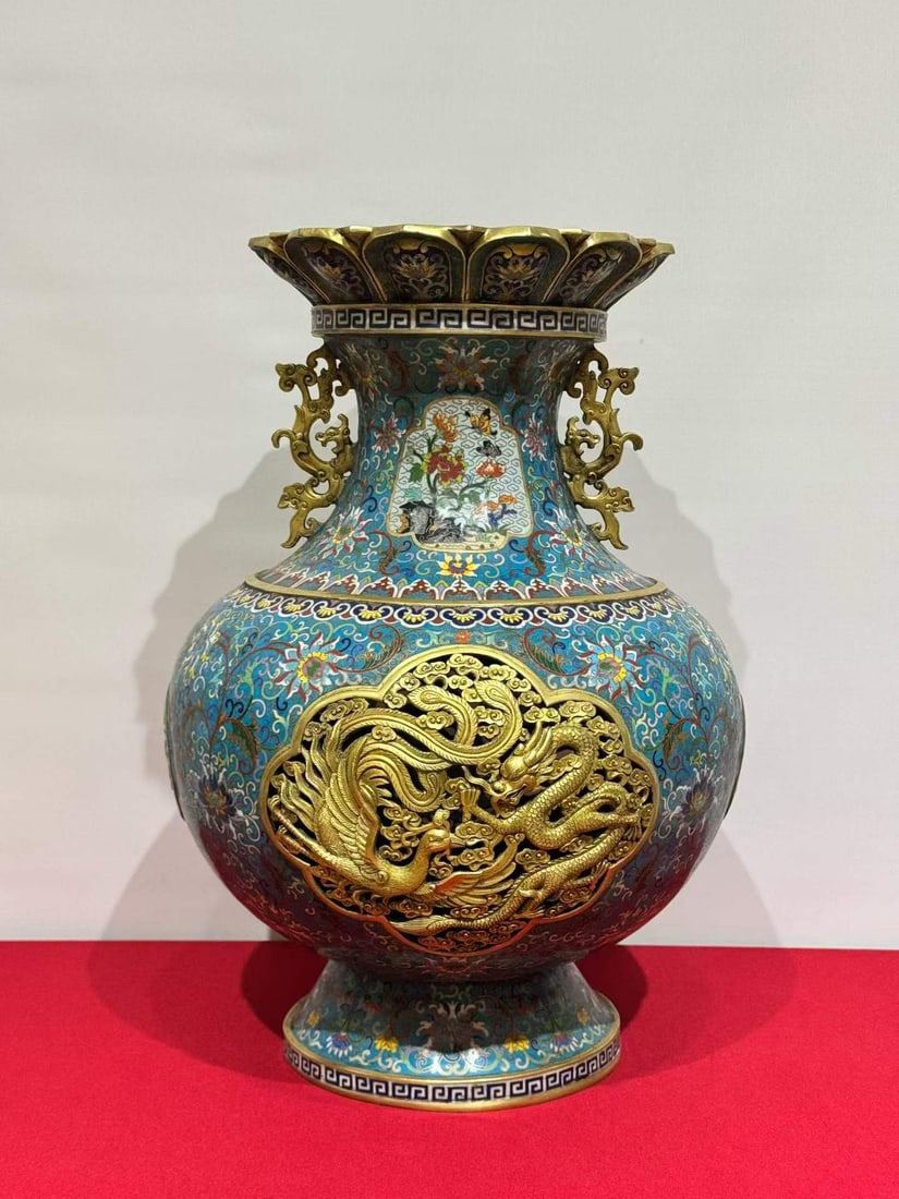 Qing Dynasty bronze body cloisonn ?? gilded window mounted ear ornament: Height: 51cm, Width: 36cm, Weight: 18000g