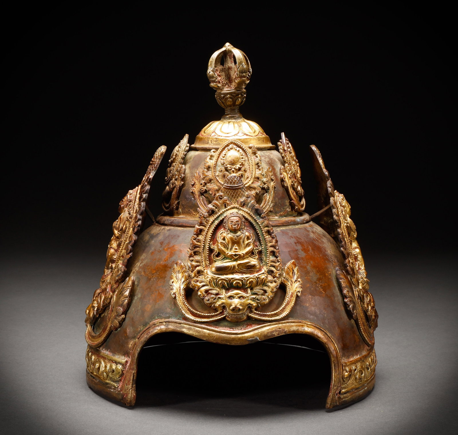 Qing Dynasty copper gilded helmet: Height: 26cm, Width: 22cm, Weight: 1727g