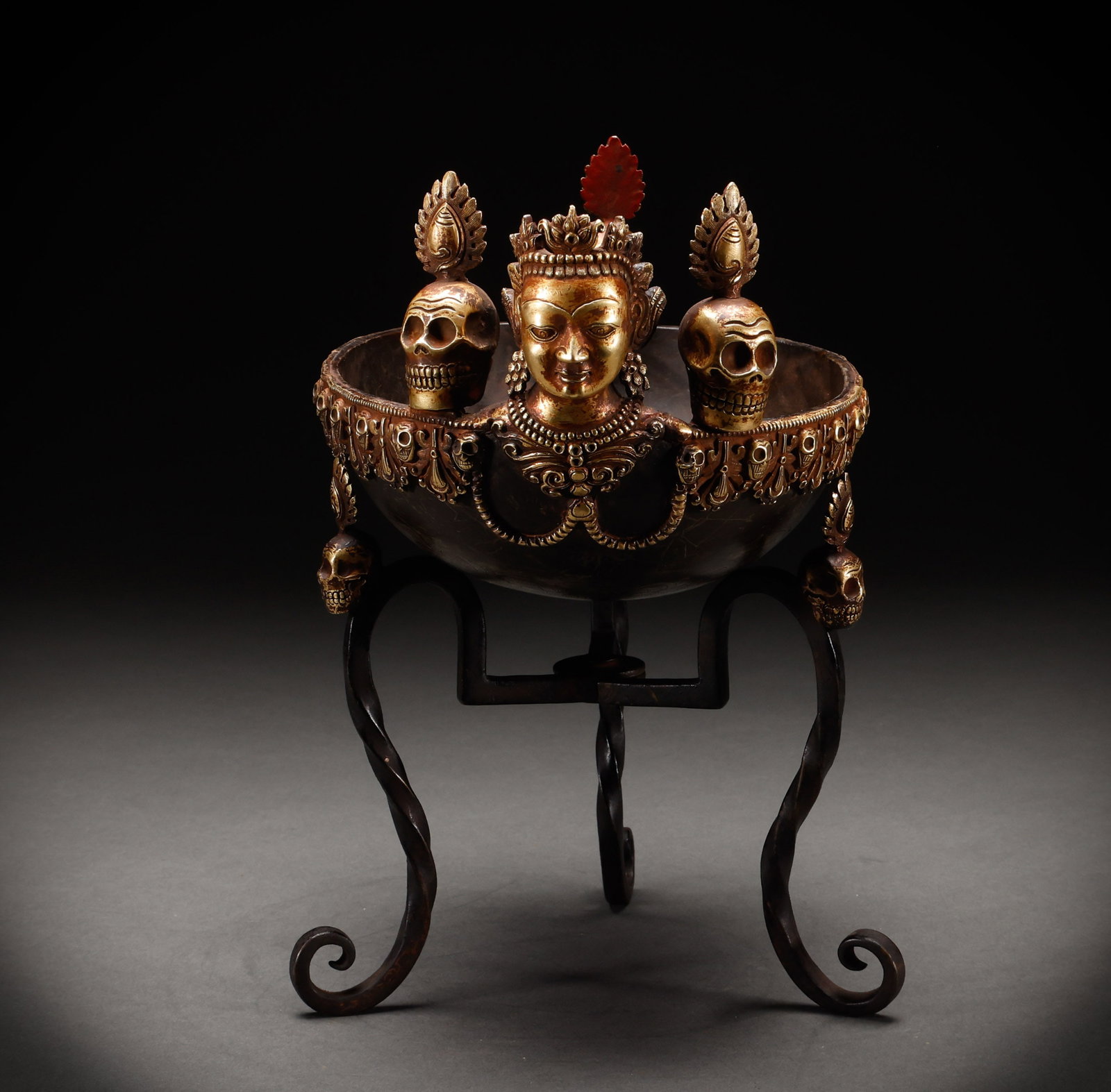 Copper gilded Buddhist products from the Qing Dynasty (1 of 9)