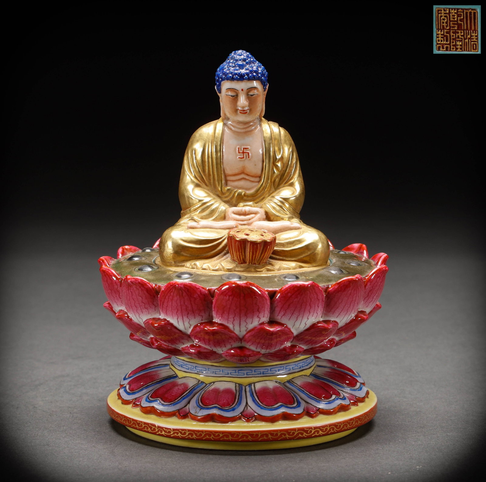 Qing Dynasty Pink Colored Statue of Shakyamuni Buddha: Height: 13cm, Width: 10cm, Weight: 365g