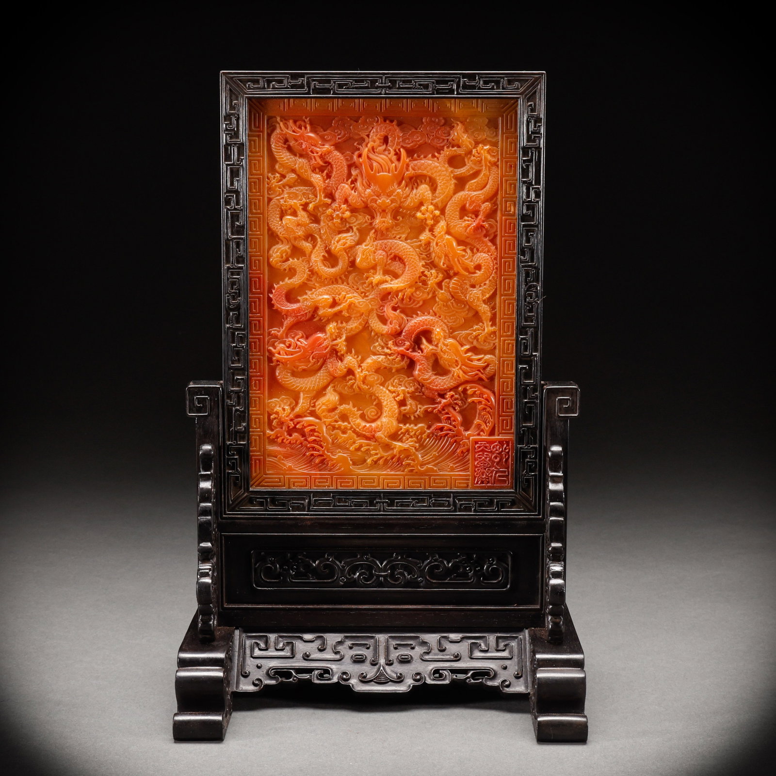 Qing Dynasty Purple Sandalwood Embedded in Fields, Yellow Stone Dragon Pattern Screen Insertion: Height: 33cm, Width: 21cm, Weight: 1541g