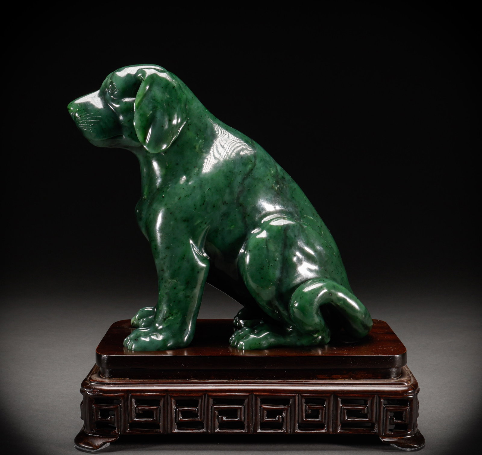 Hetian Yugou in the Qing Dynasty: Height: 23cm, Width: 22cm, Weight: 5639g