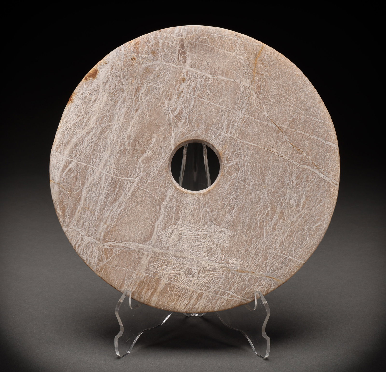 Jade jade before the Ming Dynasty: Diameter: 23cm, Width: 1.8cm, Weight: 1660g