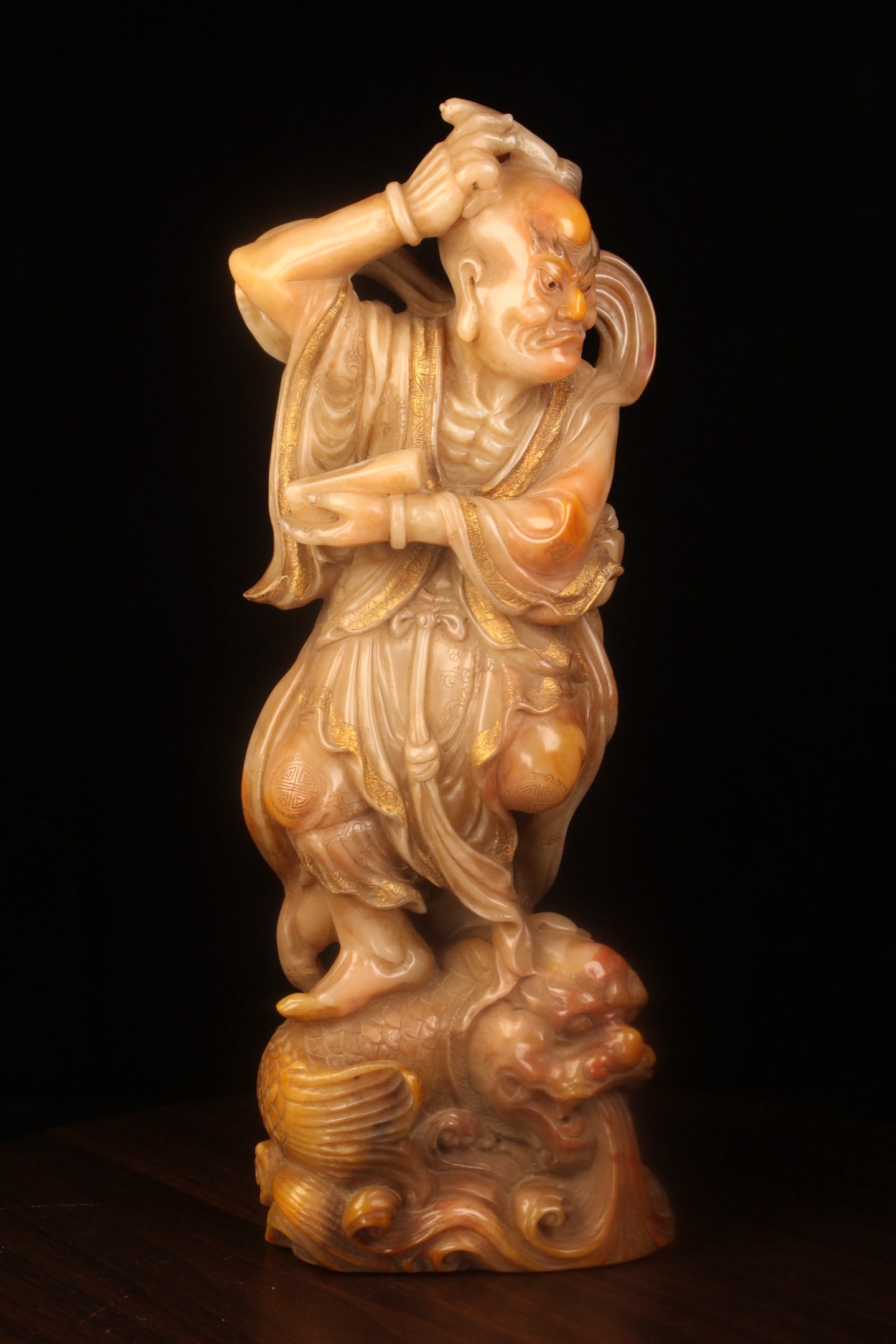Qing Dynasty Shoushan Stone Statues: Height: 24.3cm, Width: 9cm, Weight: 1164g