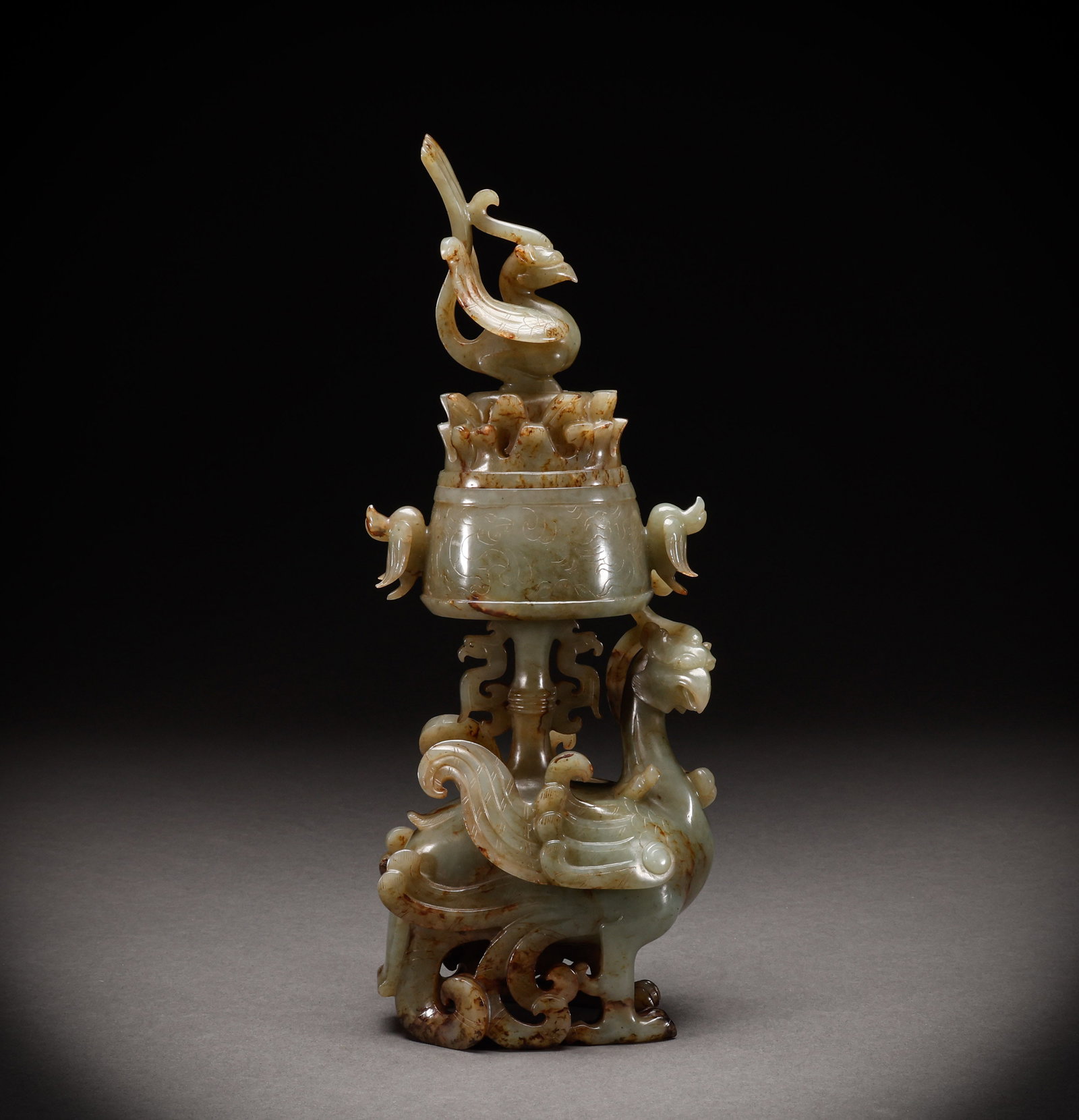 Hotan Jade Boshan Furnace before the Ming Dynasty: Height: 29cm, Width: 11cm, Weight: 1213g