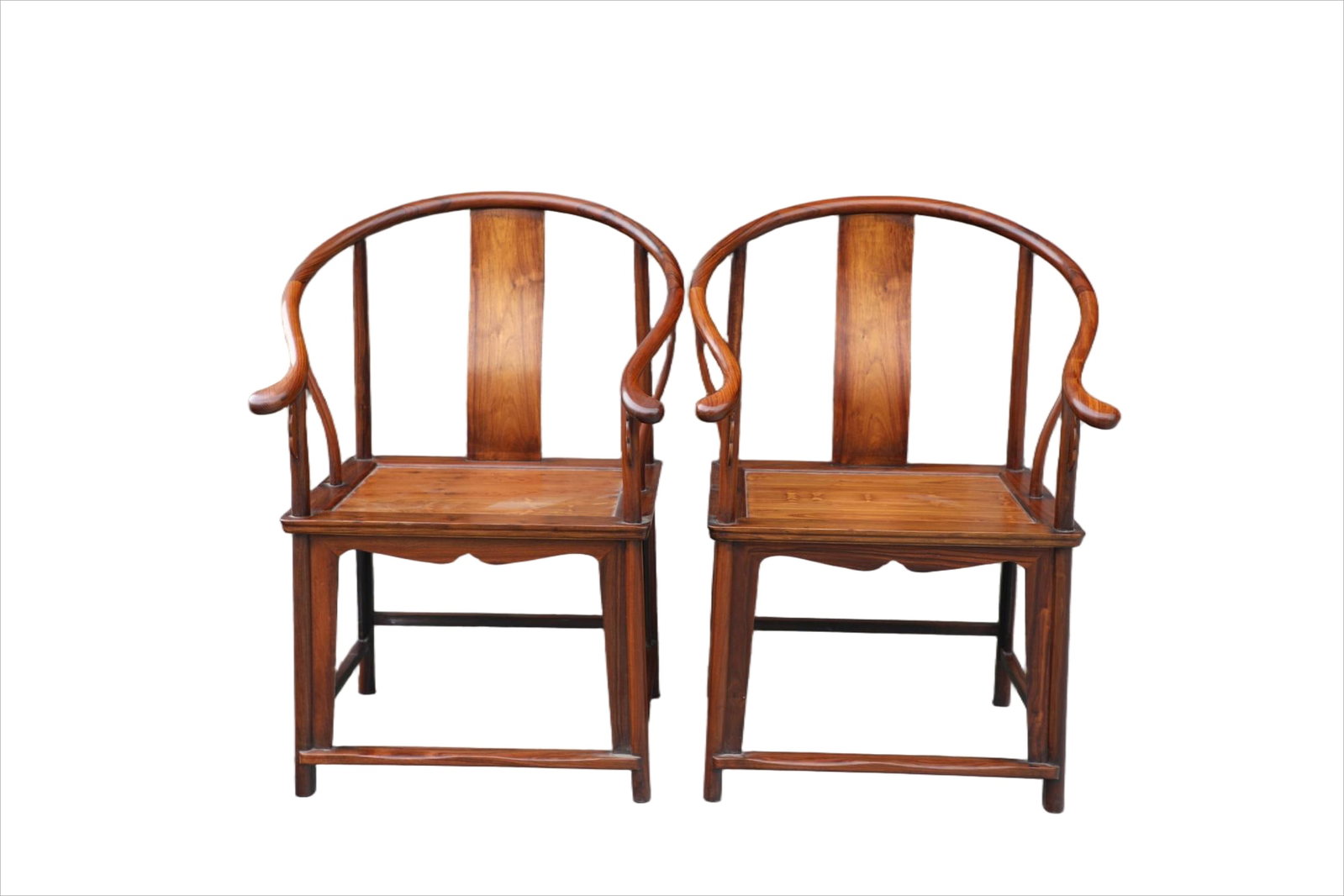 A pair of Huanghua pear round chairs from the Qing Dynasty: Length: 71cm, Width: 48cm, Height: 101cm,