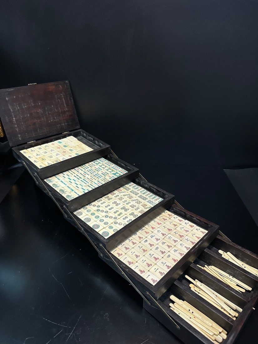 Qing Dynasty Bone Mahjong (1 of 9)