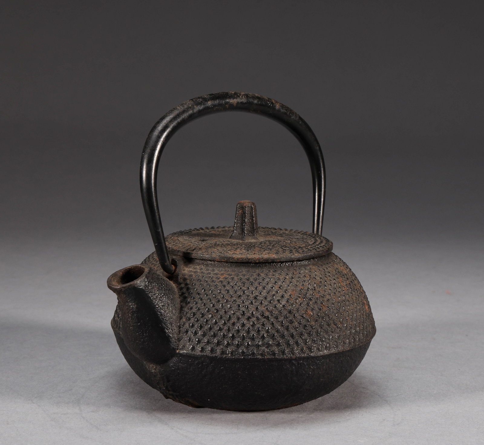 Japanese iron pot - 3