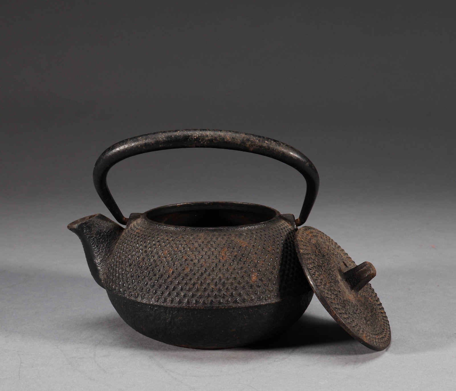 Japanese iron pot - 7
