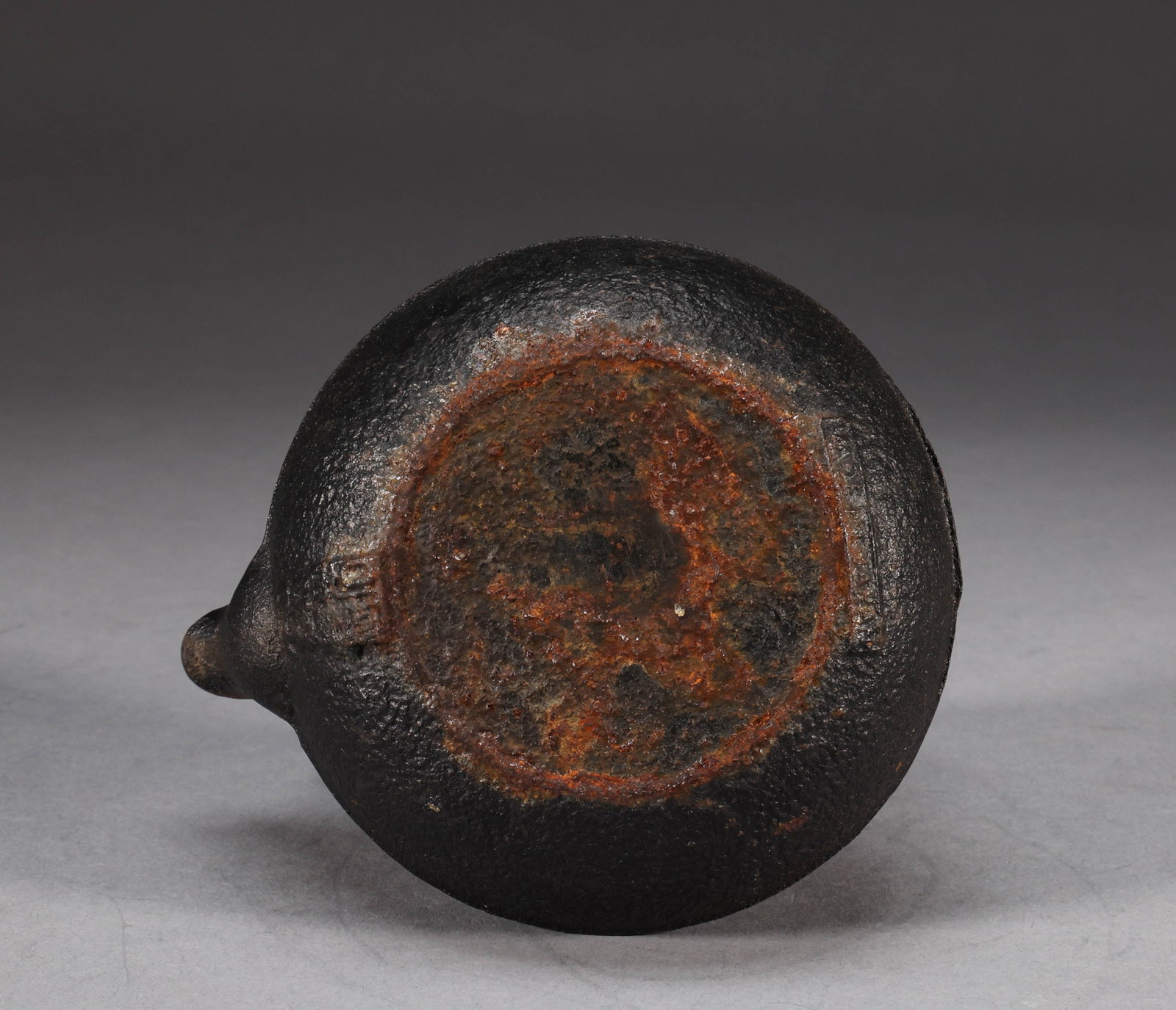 Japanese iron pot - 8
