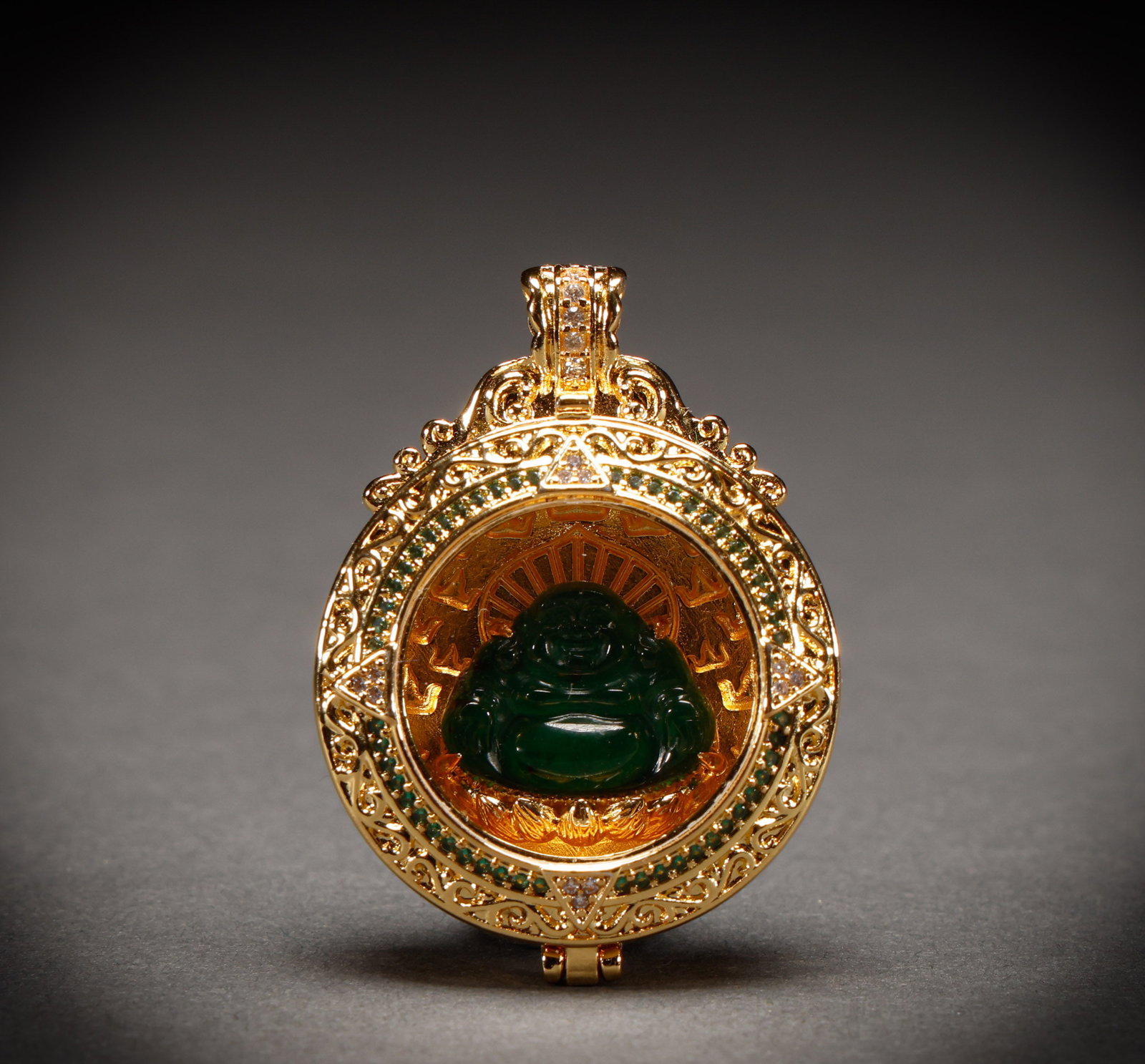 Jade pendant - 4