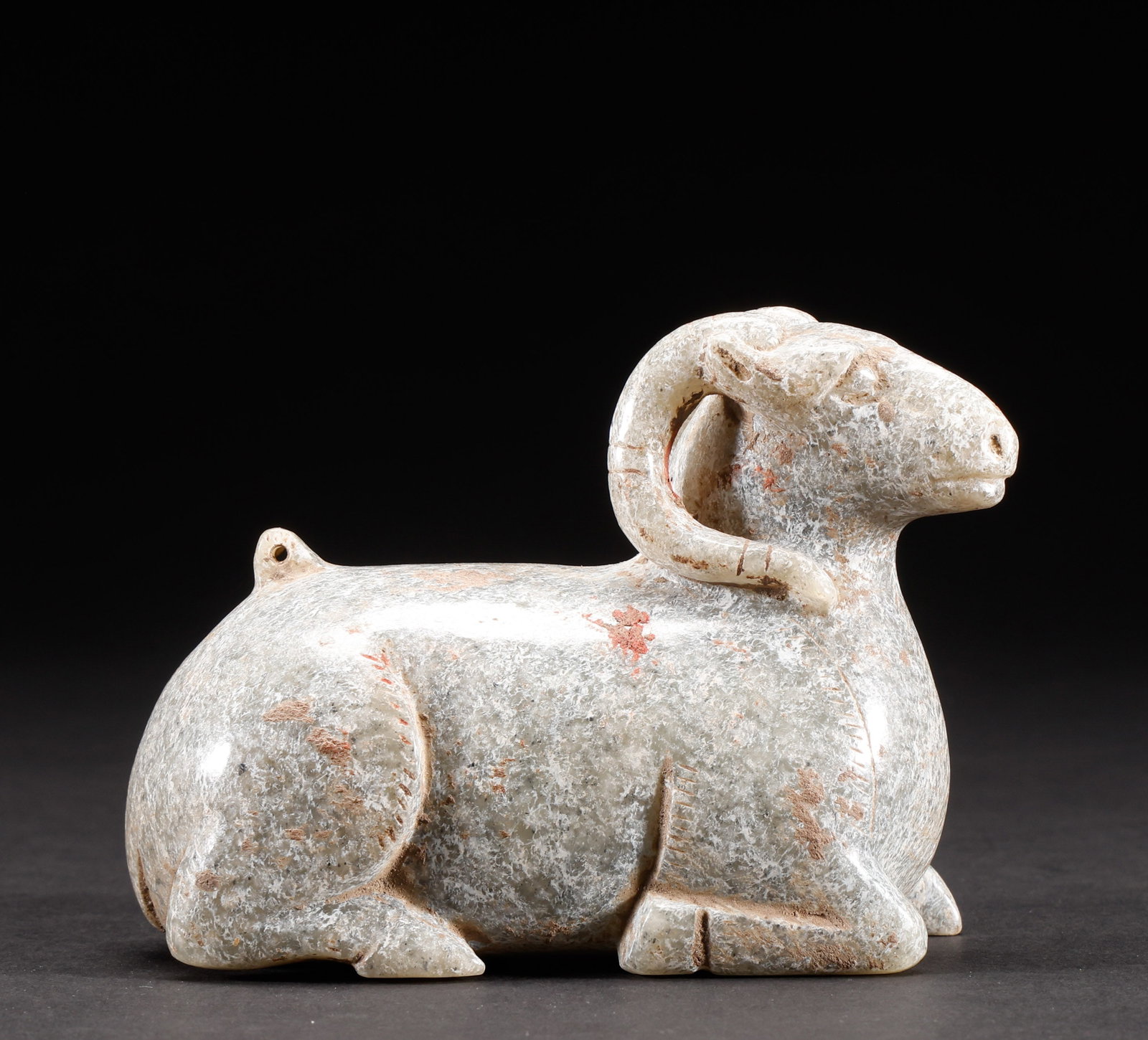 He Tian Yuyang before the Ming Dynasty: Height: 7.5cm, Width: 10cm, Weight: 451g