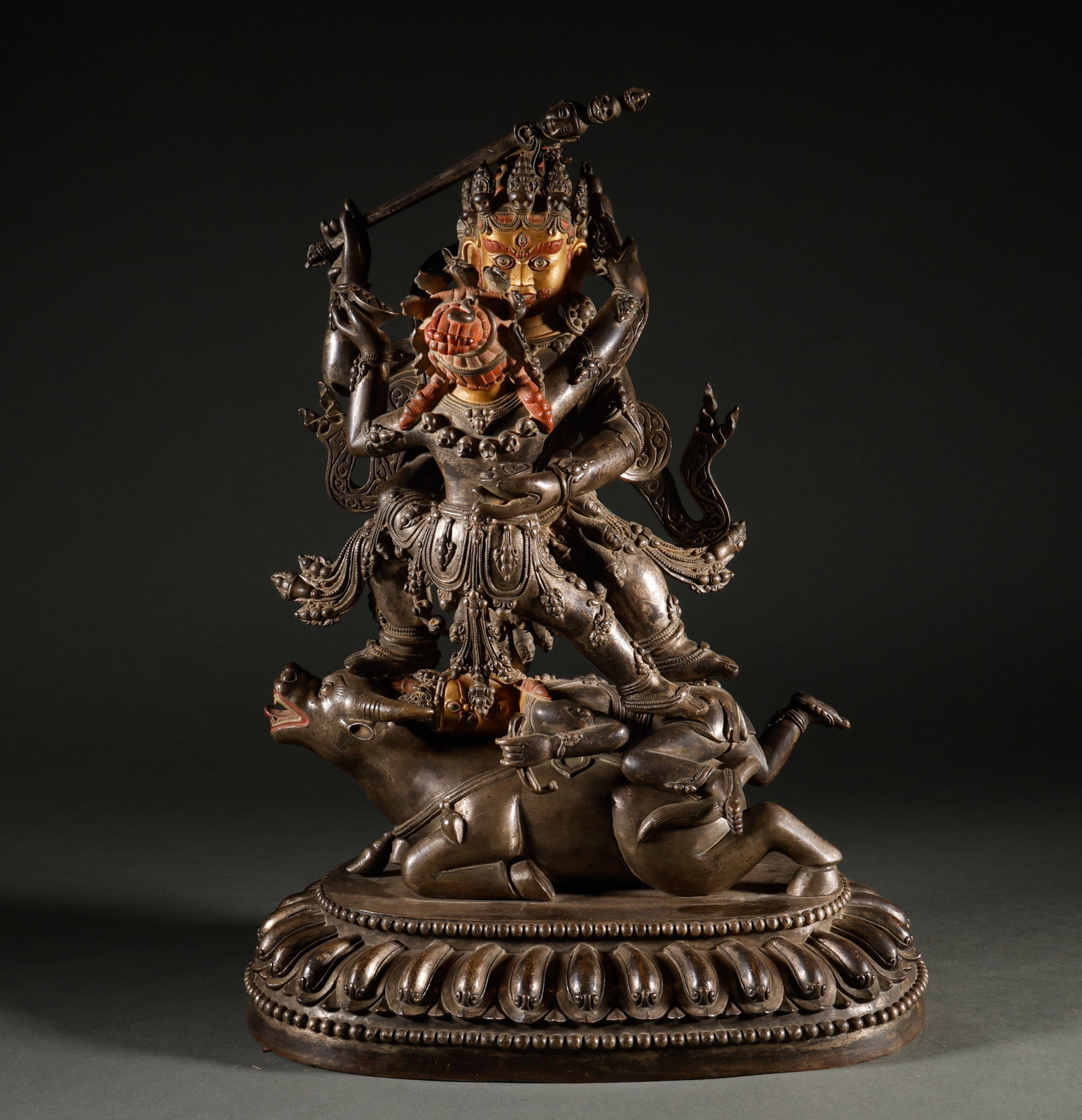 Bronze gilded Buddha statues from the Ming Dynasty (1 of 11)