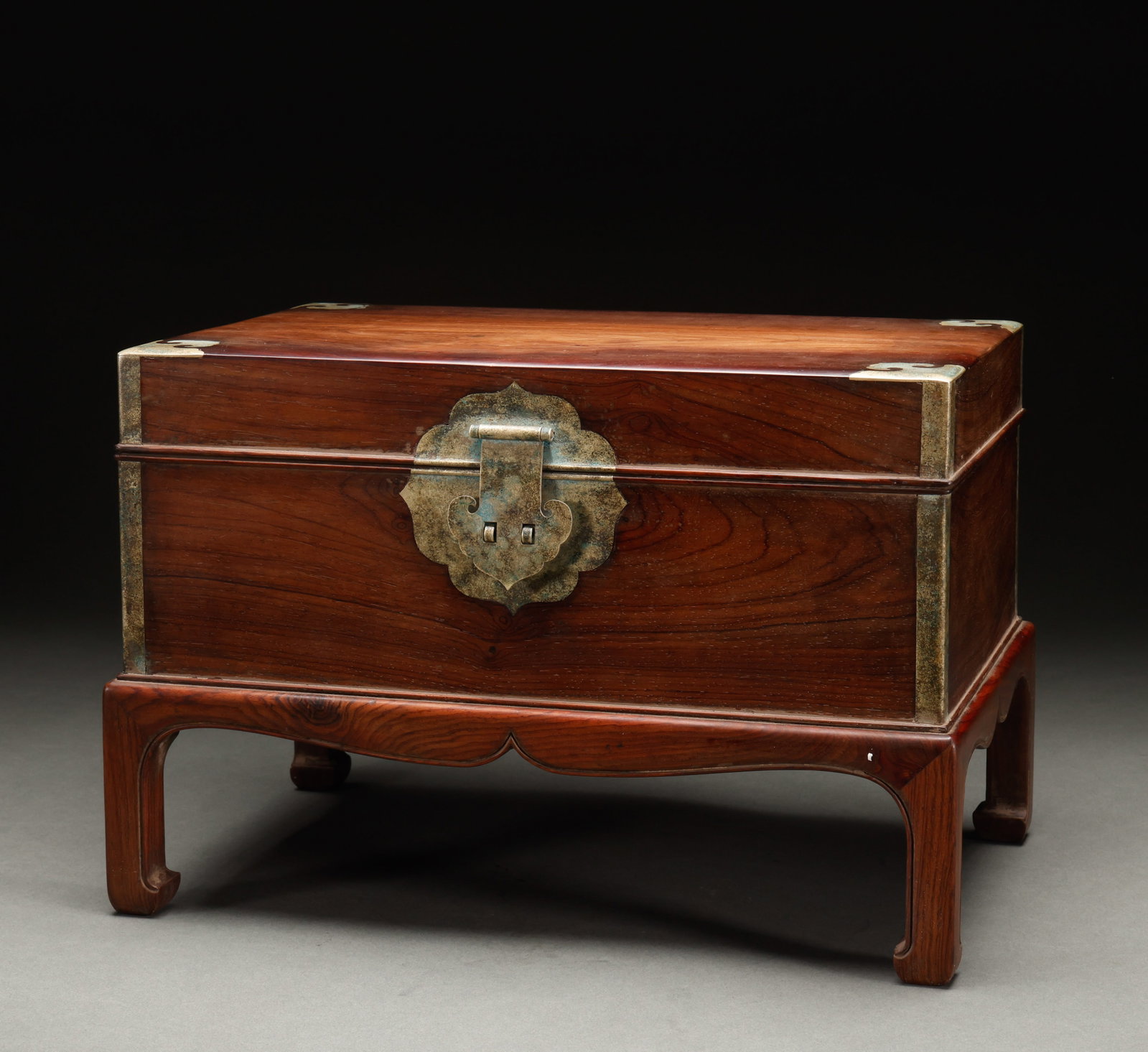 Qing Dynasty Huanghua Pear Bogu Storage Box: Length: 35cm, Width: 22cm, Height: 24cm, Weight: 2496g