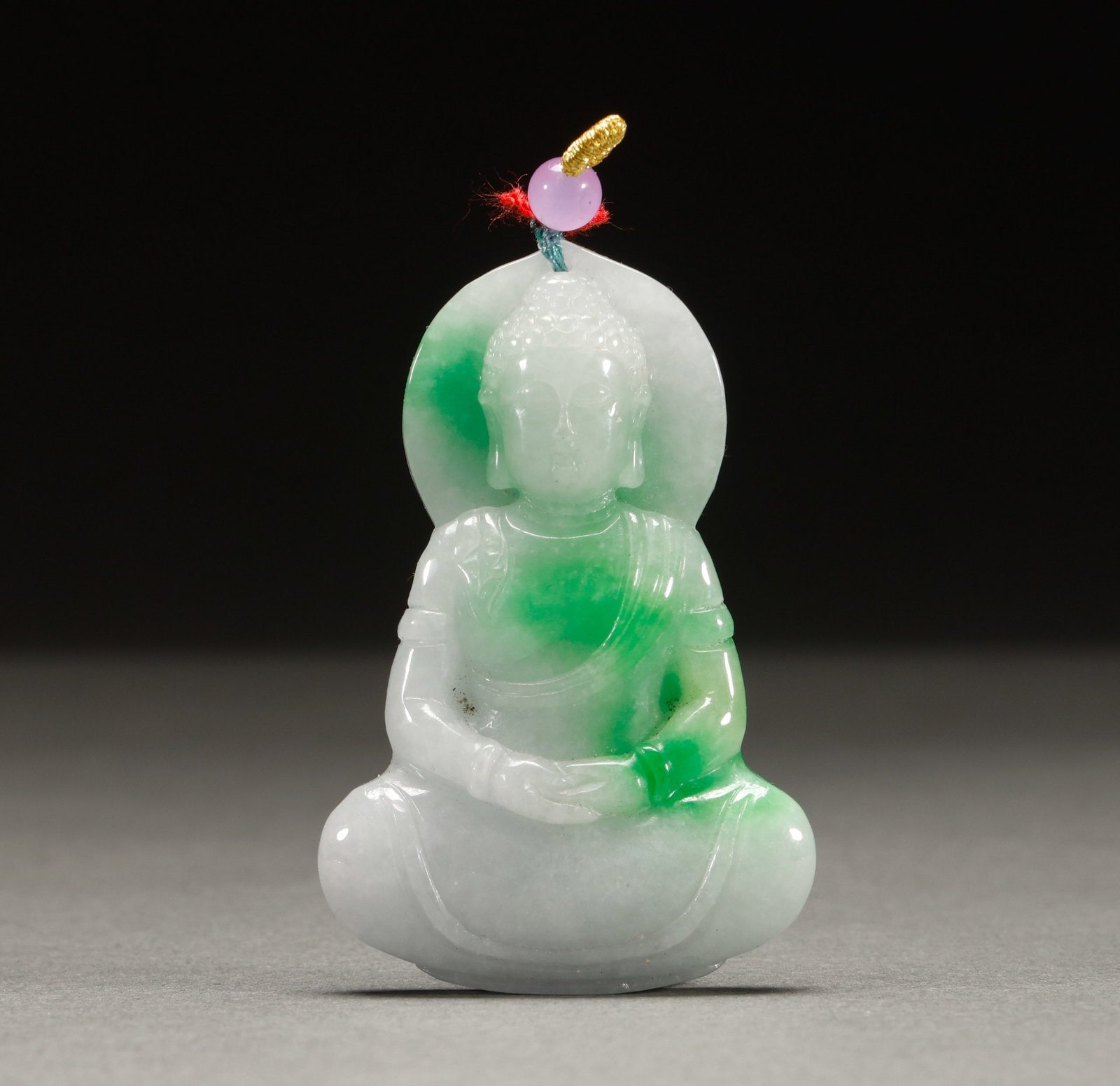 Qing Dynasty Jade Buddha: Height: 6.5cm, Width: 4.3cm, Weight: 43g