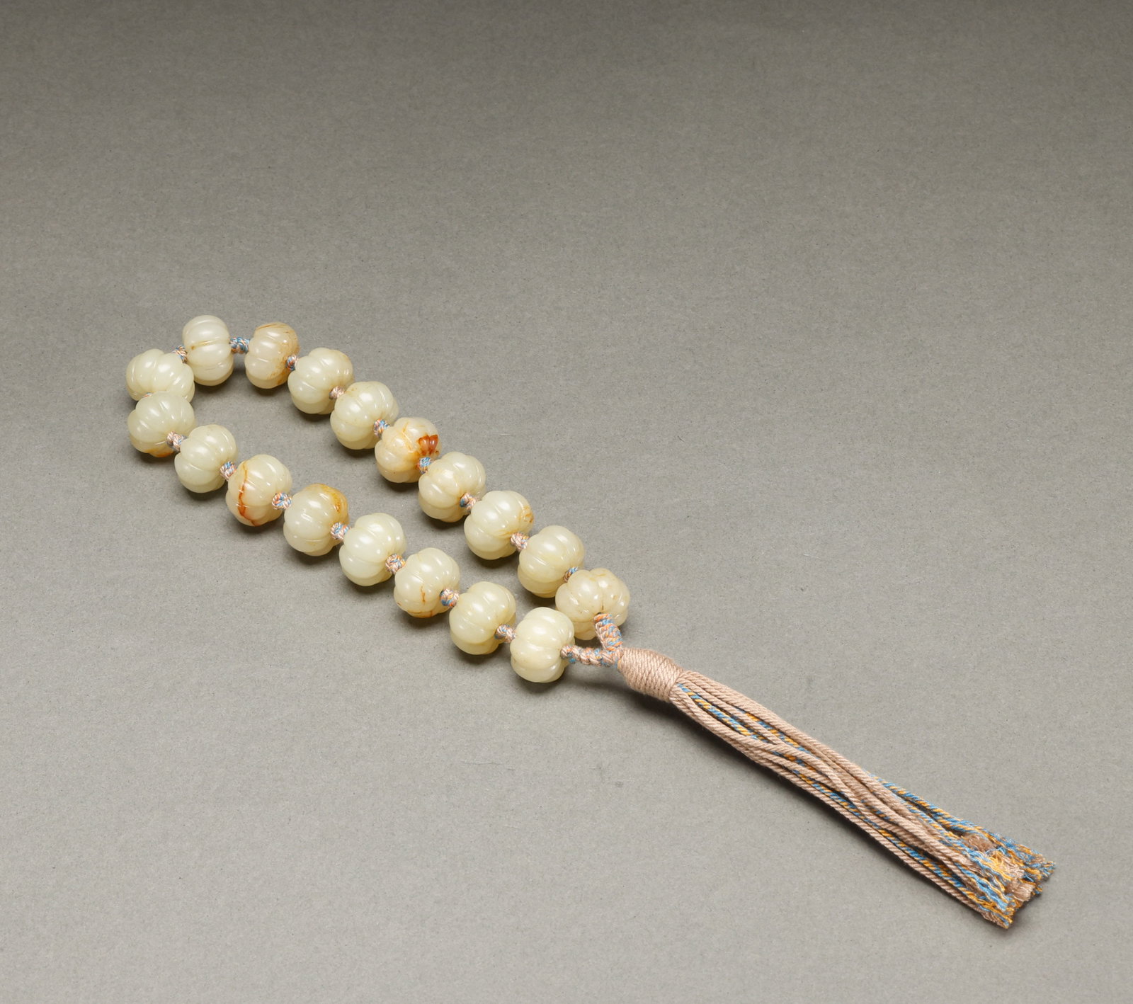 18 Hotan Jade in Qing Dynasty: Height: 1.5cm, Width: 2cm, Weight: 151g