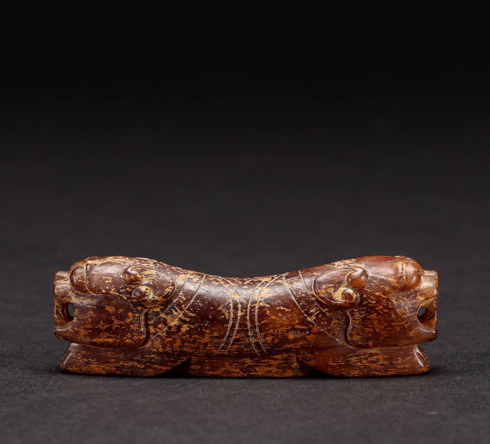 He and Tian Yuhu before the Ming Dynasty: Height: 2cm, Width: 6cm, Weight: 35g