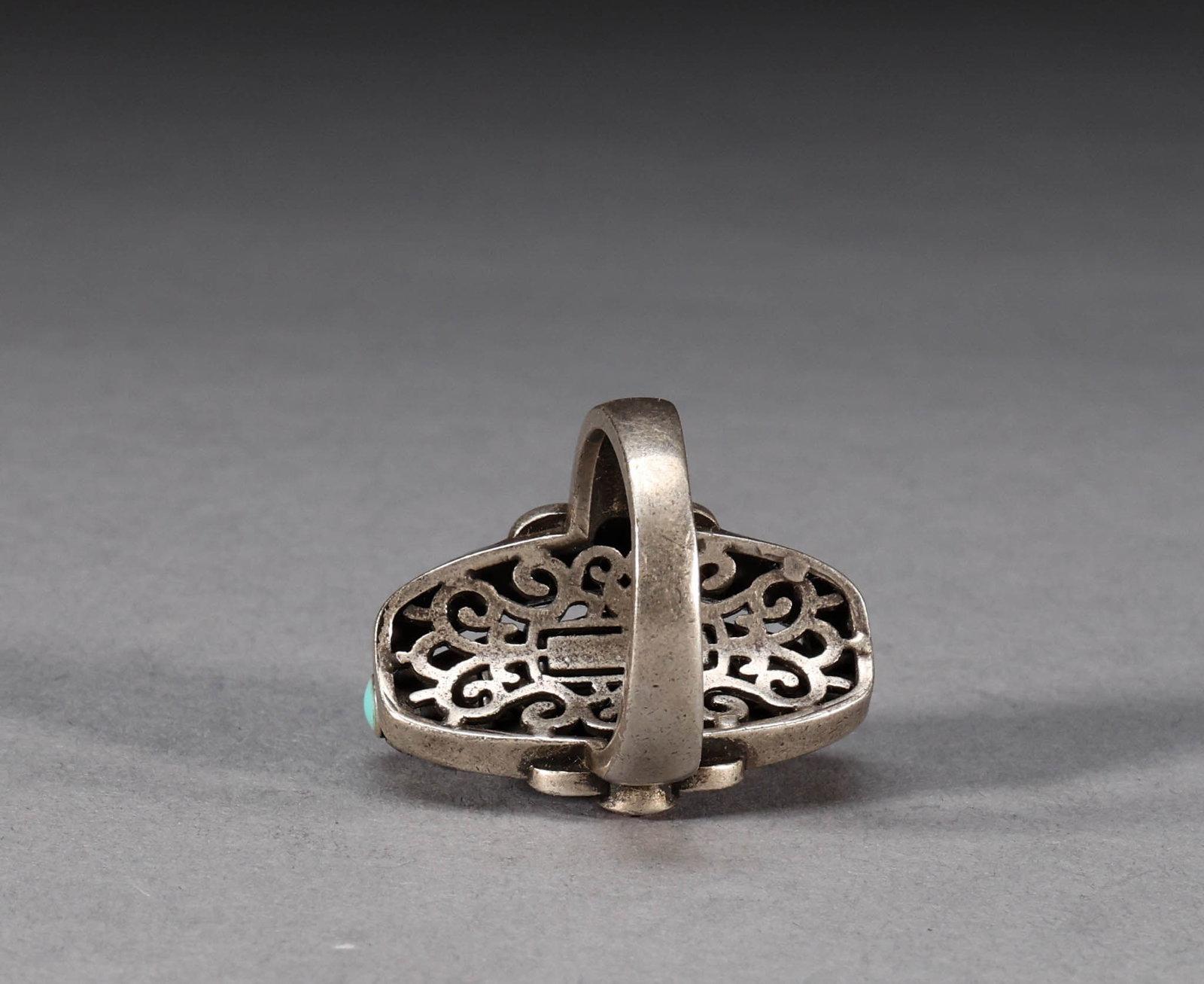 Silver ring - 7