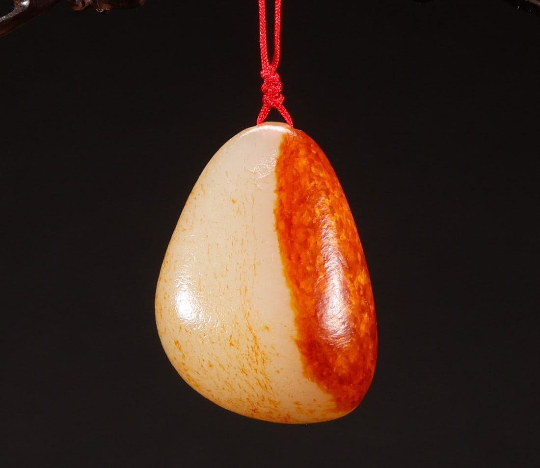 Hotan Jade Original Stone of Qing Dynasty: Height: 4.5cm, Width: 3.3cm, Weight: 29g