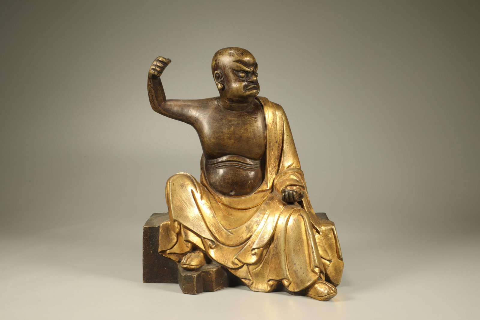 Bronze gilded Arhat statue of the Qing Dynasty (1 of 6)