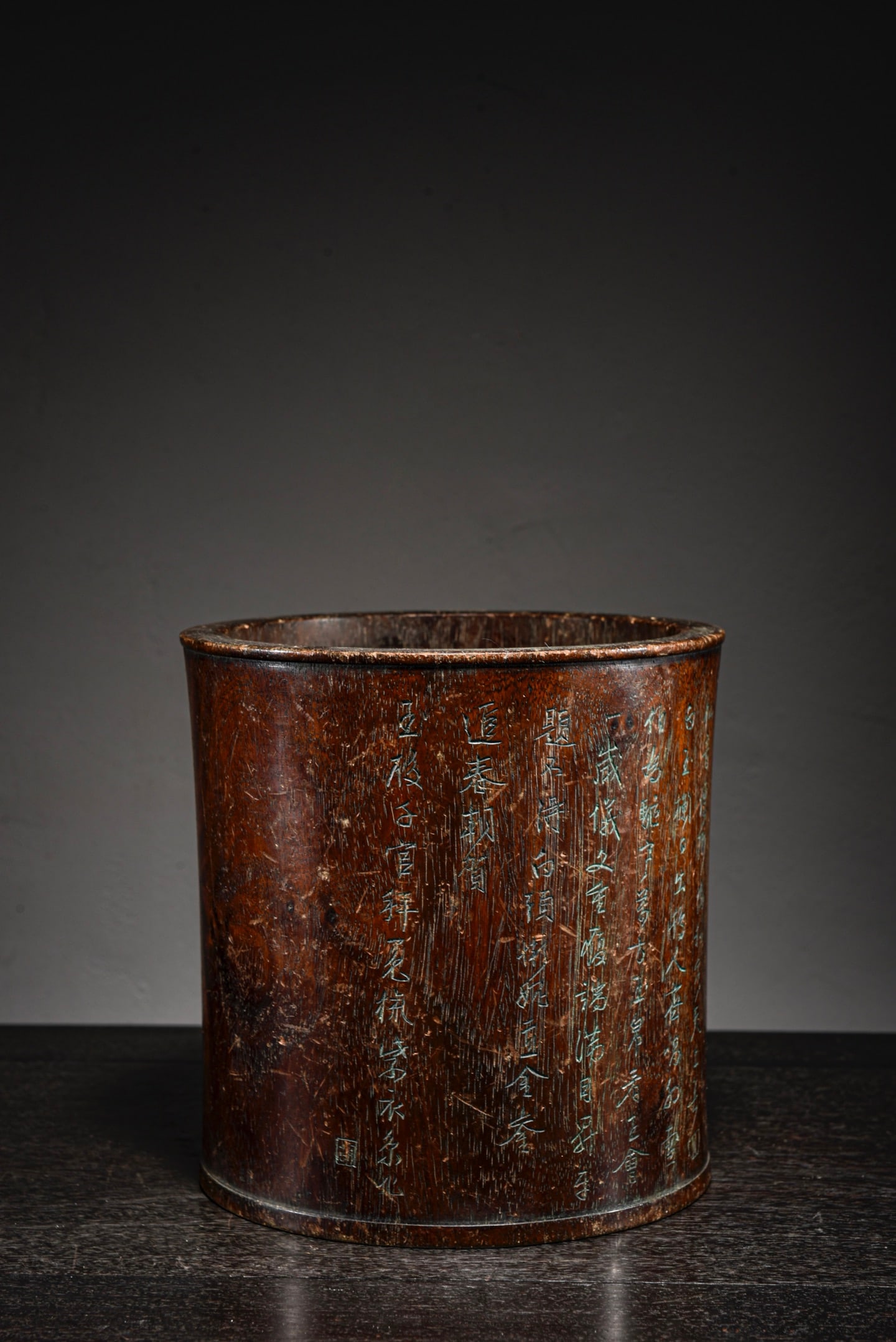 Qing Dynasty Huanghua Pear Pen Holder: Height: 18cm, Width: 17cm,