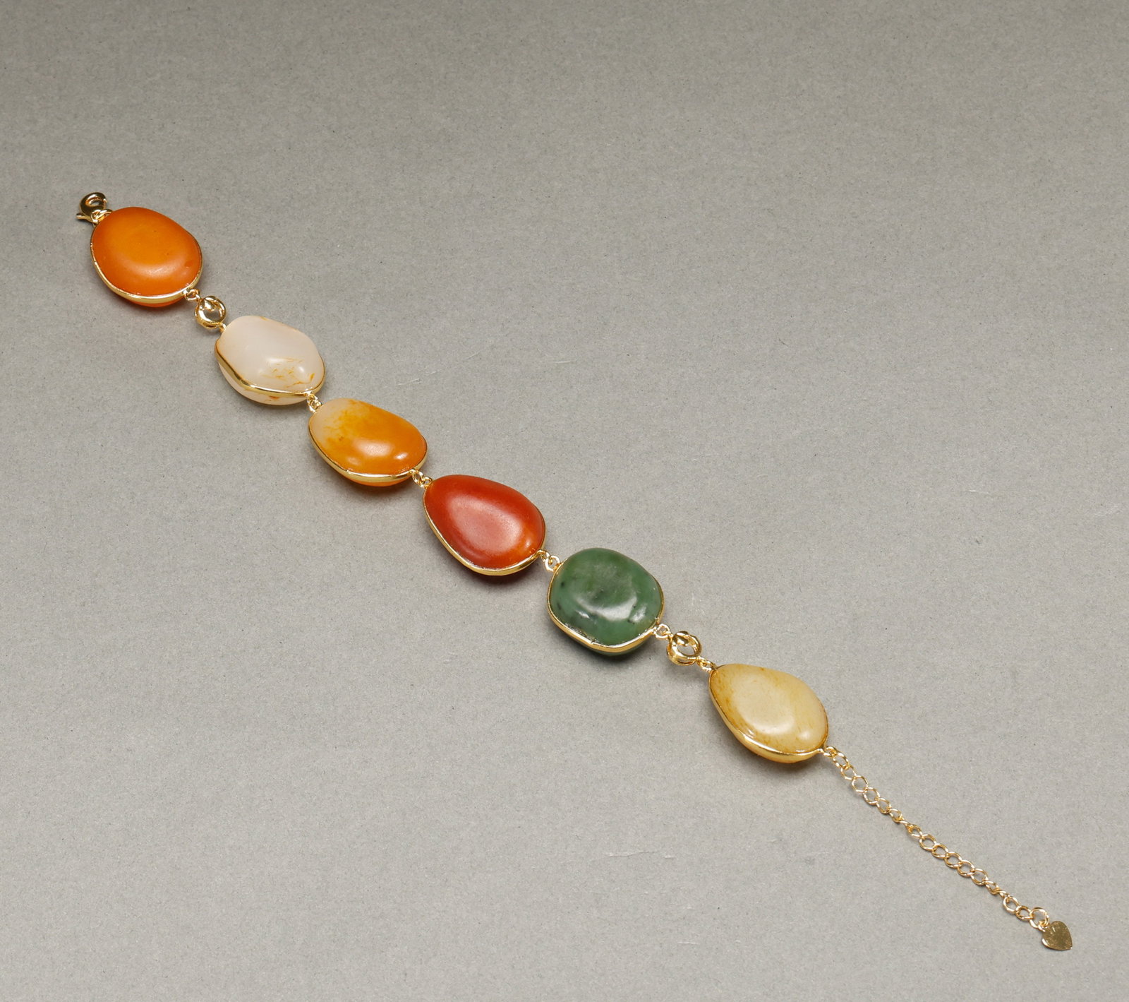 Hetian Jade Hand String in Qing Dynasty (1 of 7)