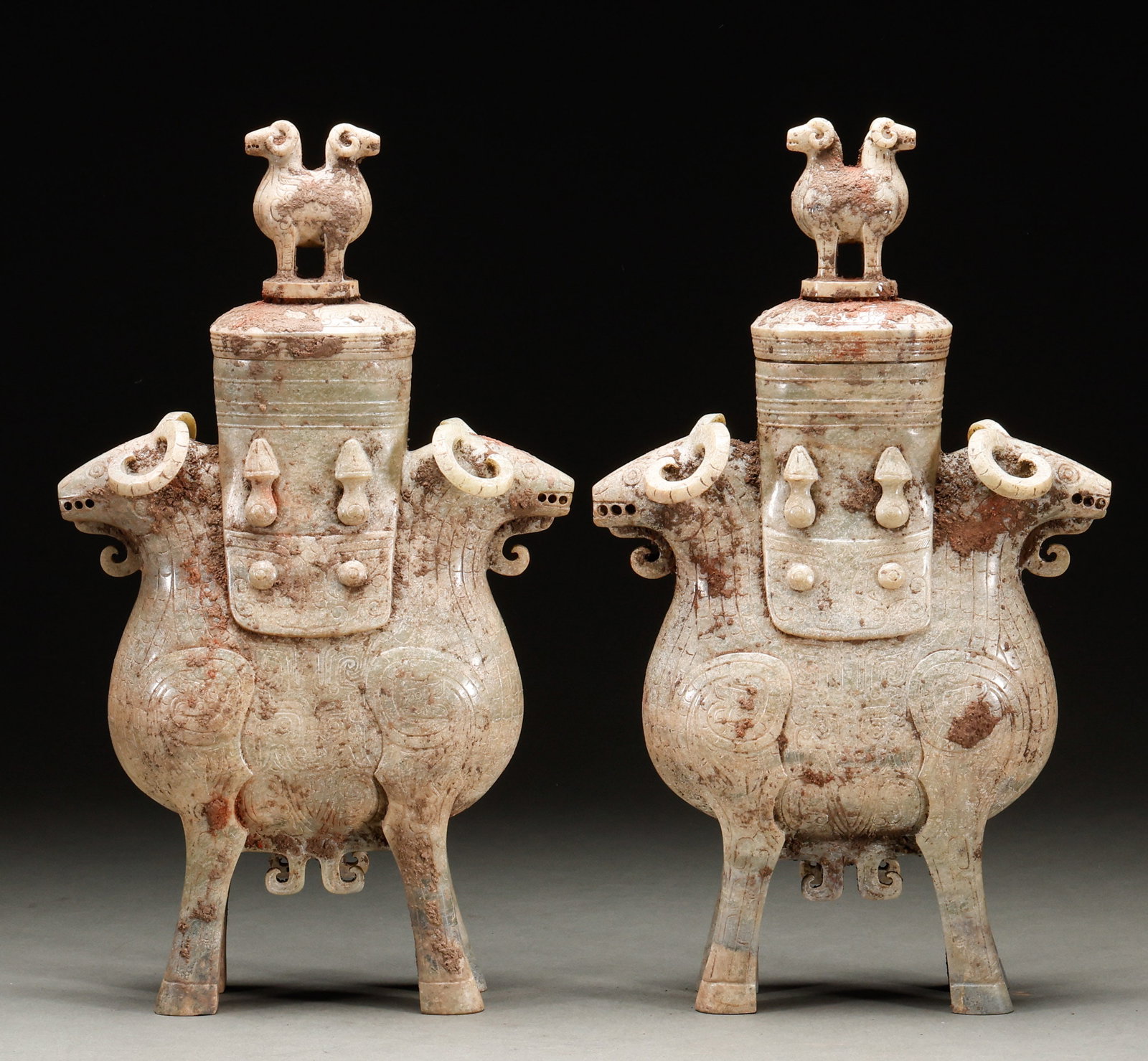 Before the Ming Dynasty, a pair of Hetian jade furnaces: Height: 42cm, Width: 24cm, Weight: 8101g