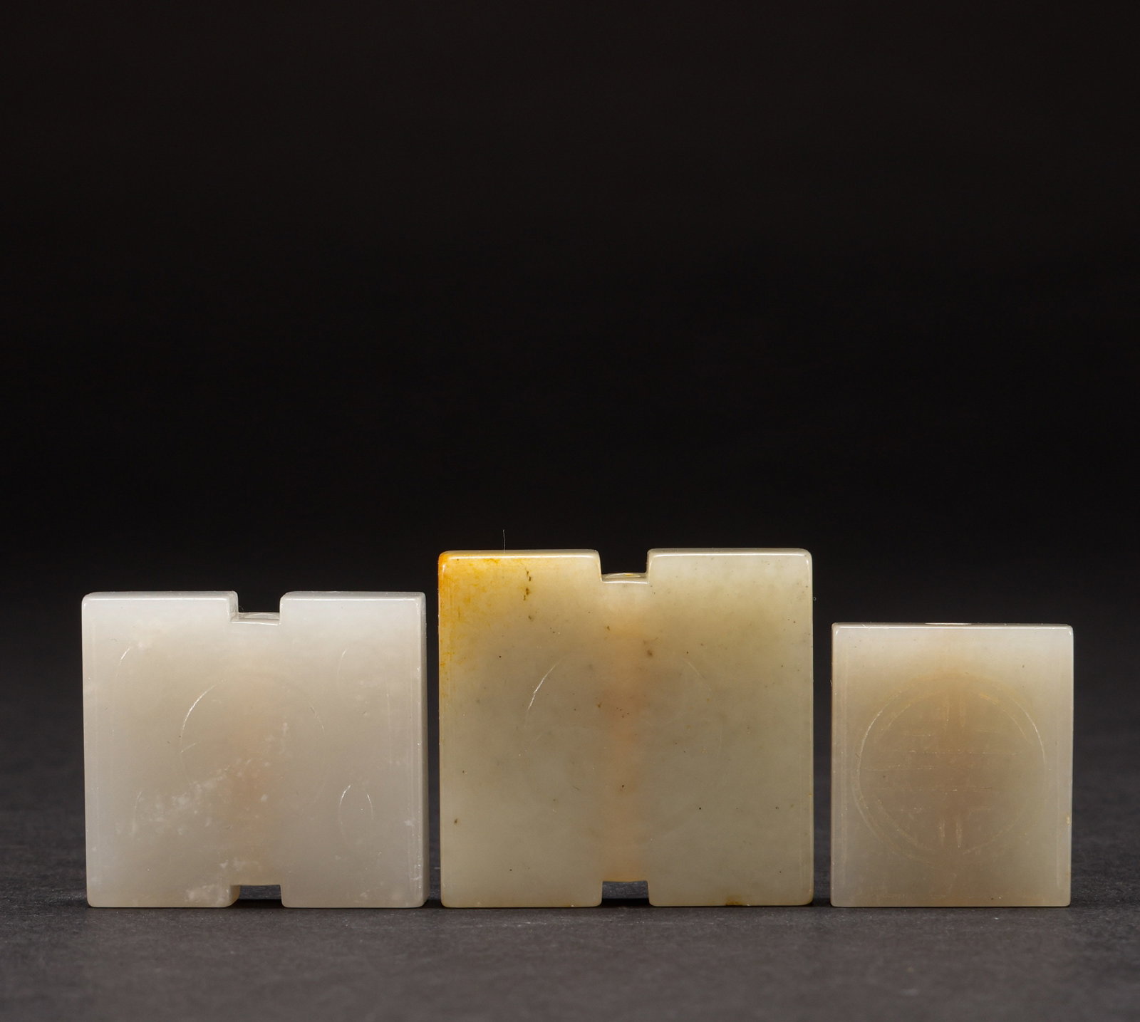 A group of Hotan Jade Beiyun in the Qing Dynasty: Height: 3cm, Width: 2.5cm,Height: 4cm, Width: 3.8cm, Weight: 75g