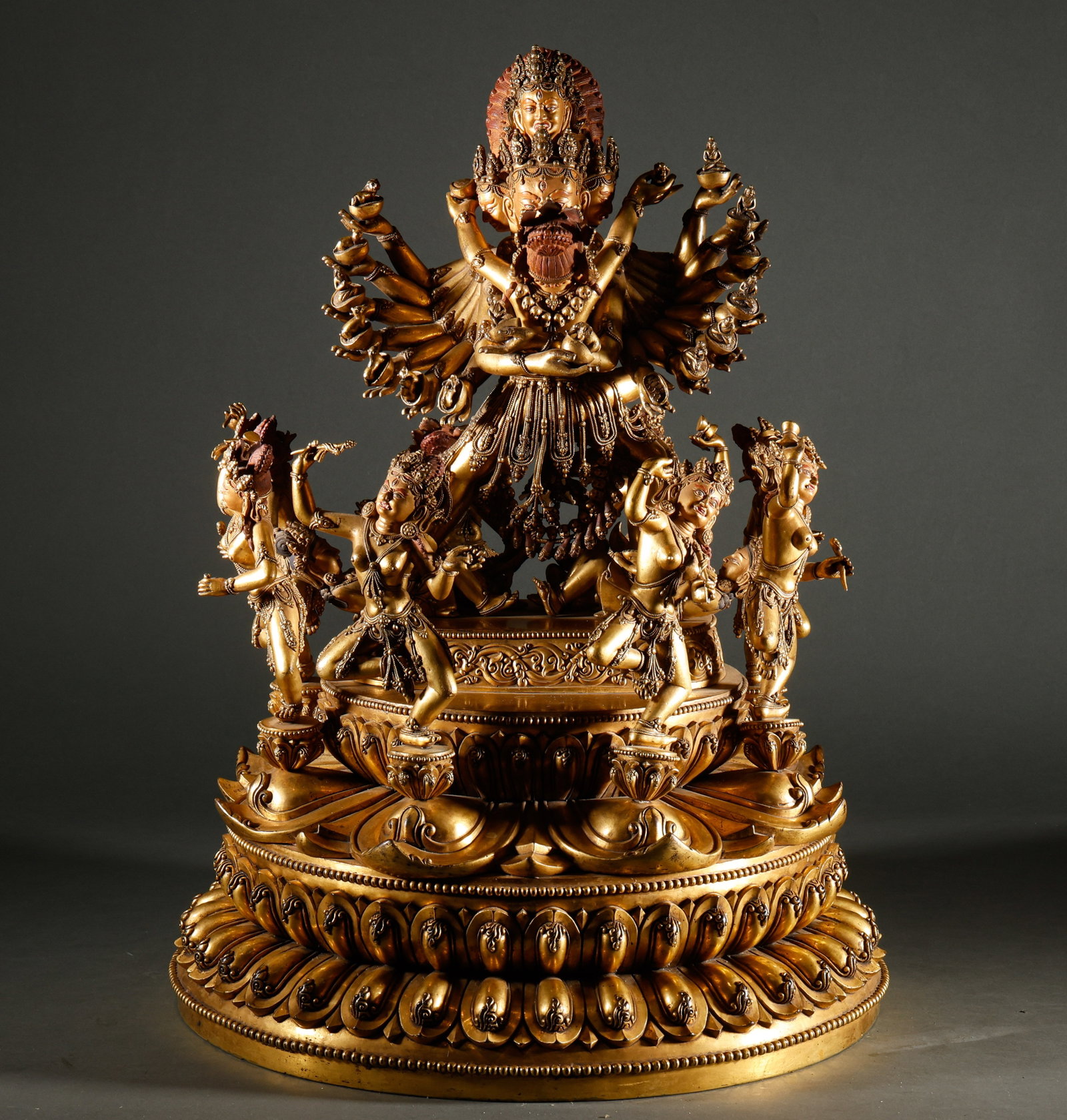 Bronze gilded Buddha statues from the Ming Dynasty: Height: 60cm, Width: 45cm, Weight: 50000g