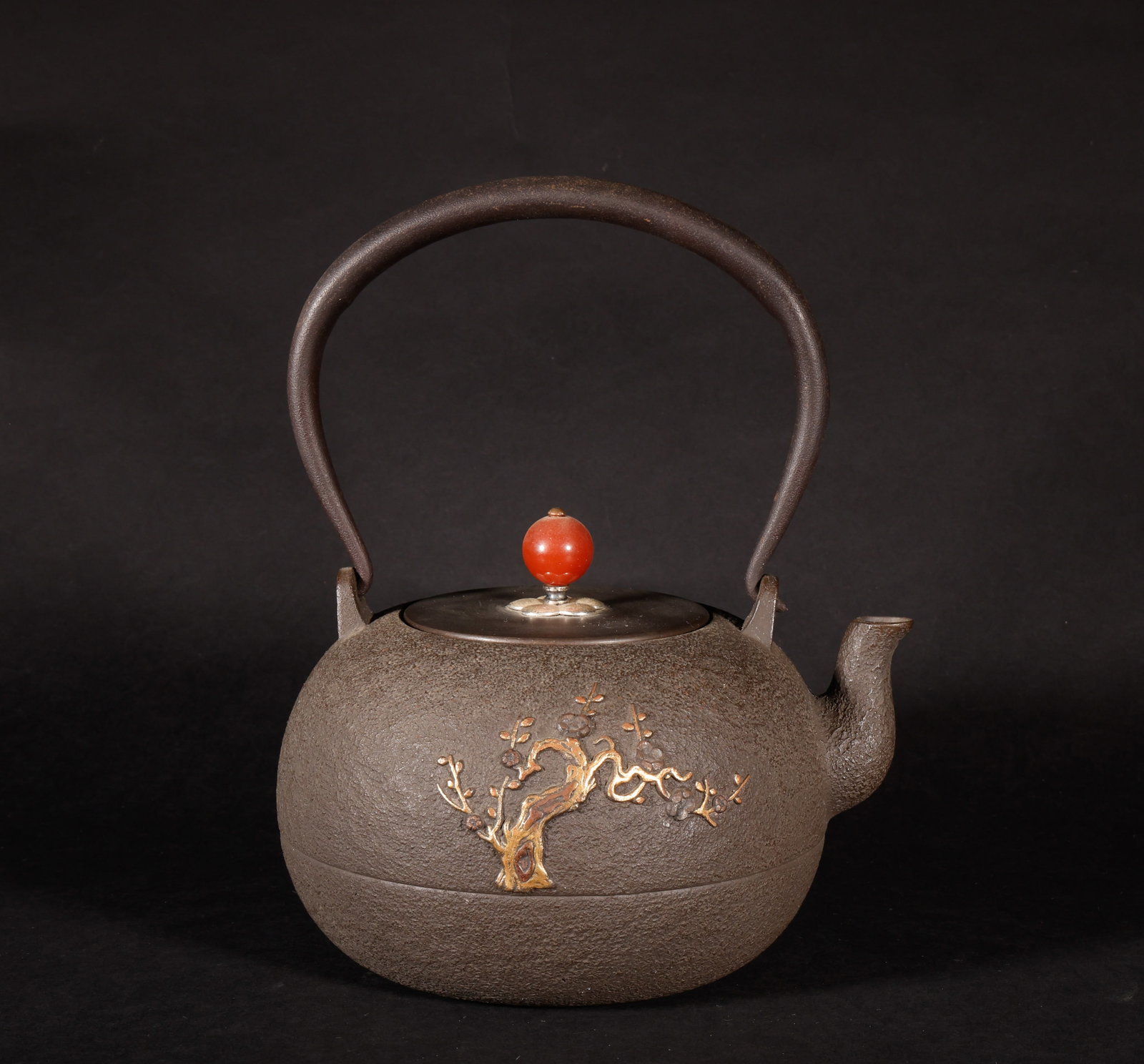 Old Japanese Iron Pot: Height: 24cm, Width: 17cm, Weight: 1427g