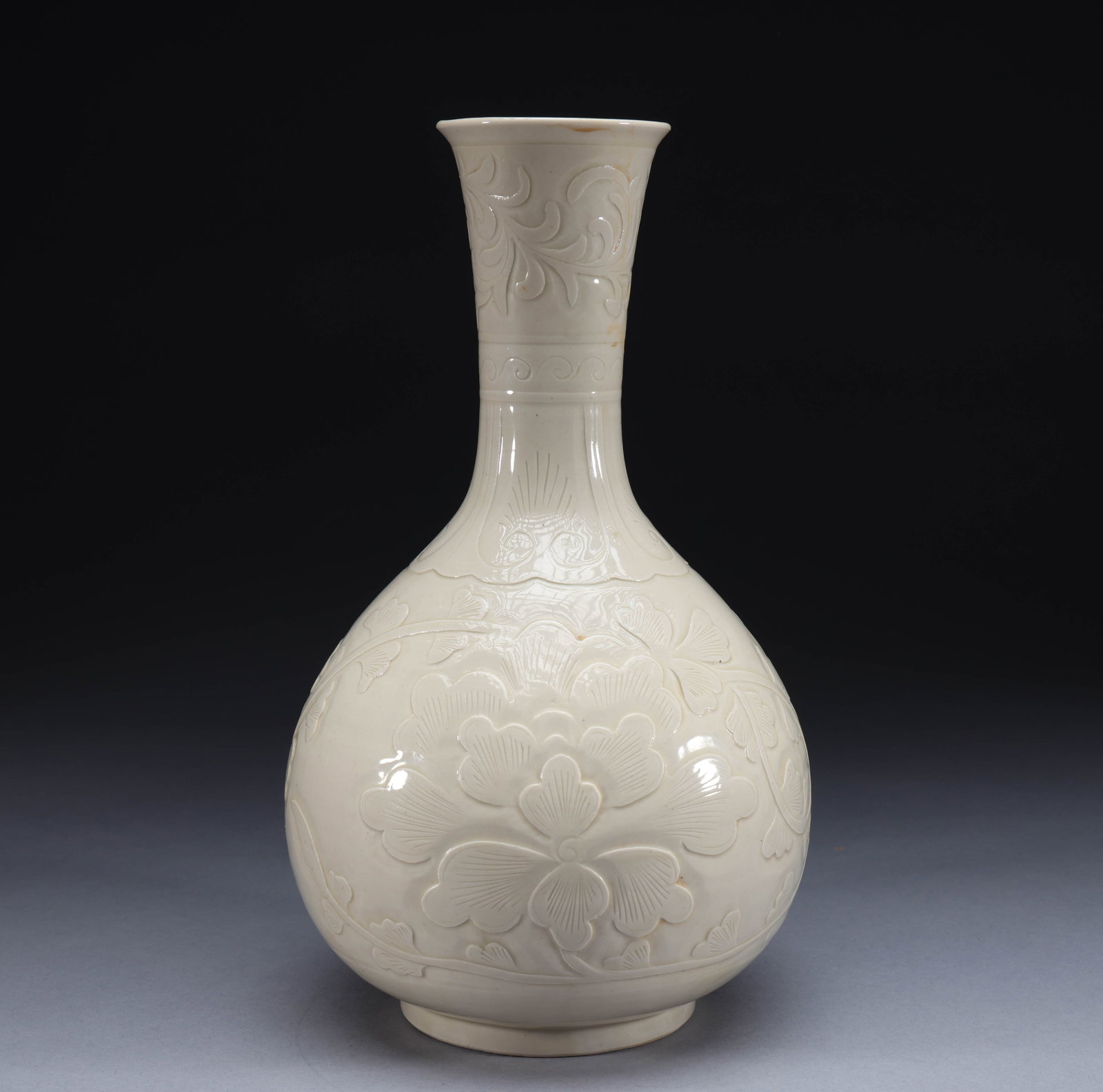 Before the Ming Dynasty, Ding kiln bottles were used (1 of 8)