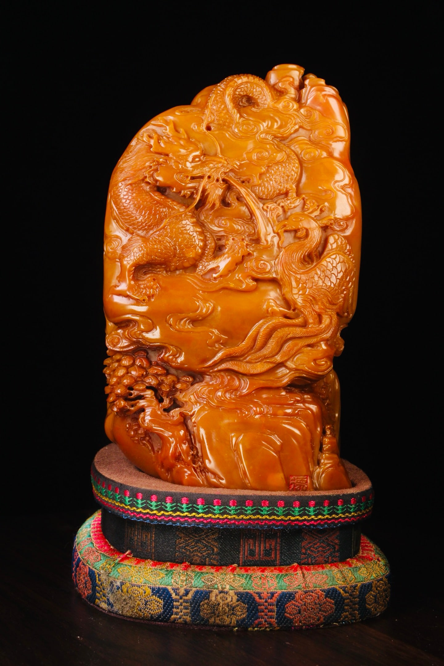 Qing Dynasty Shoushan Tian Huang Long Feng Cheng Xiang Shan Zi (1 of 9)