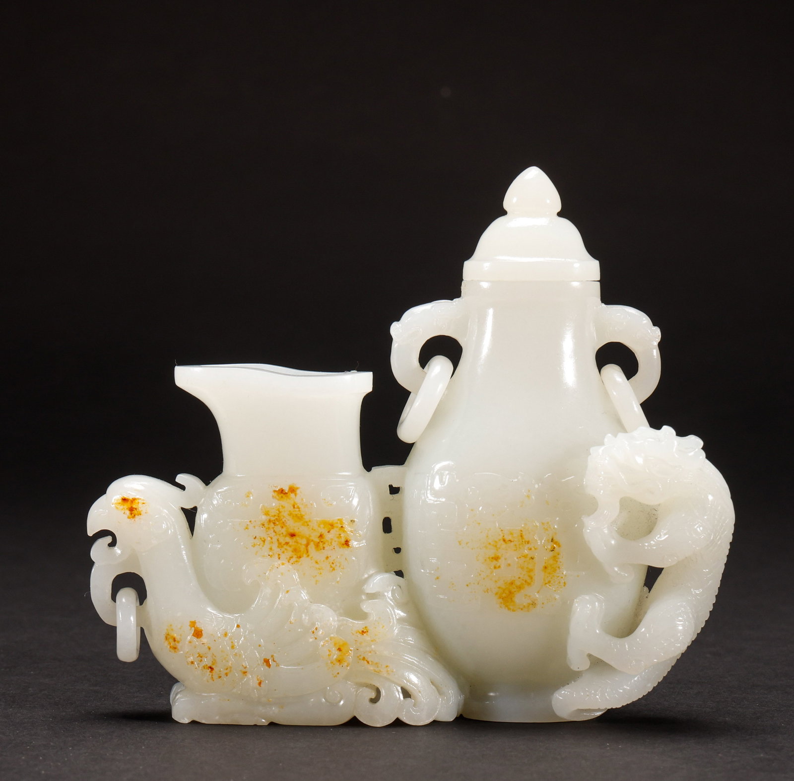 Qing Dynasty Hotan Jade Dragon and Phoenix Bottle: Height: 10cm, Width: 13cm, Weight: 341g