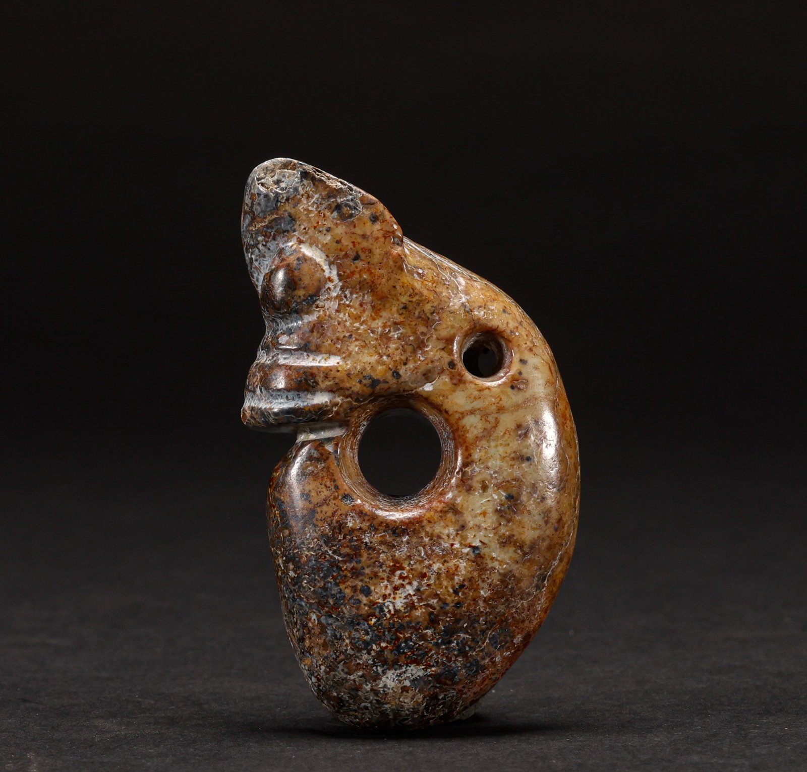 Before the Ming Dynasty, the Jade Pig Dragon: Height: 6.8cm, Width: 3.7cm, Weight: 55g
