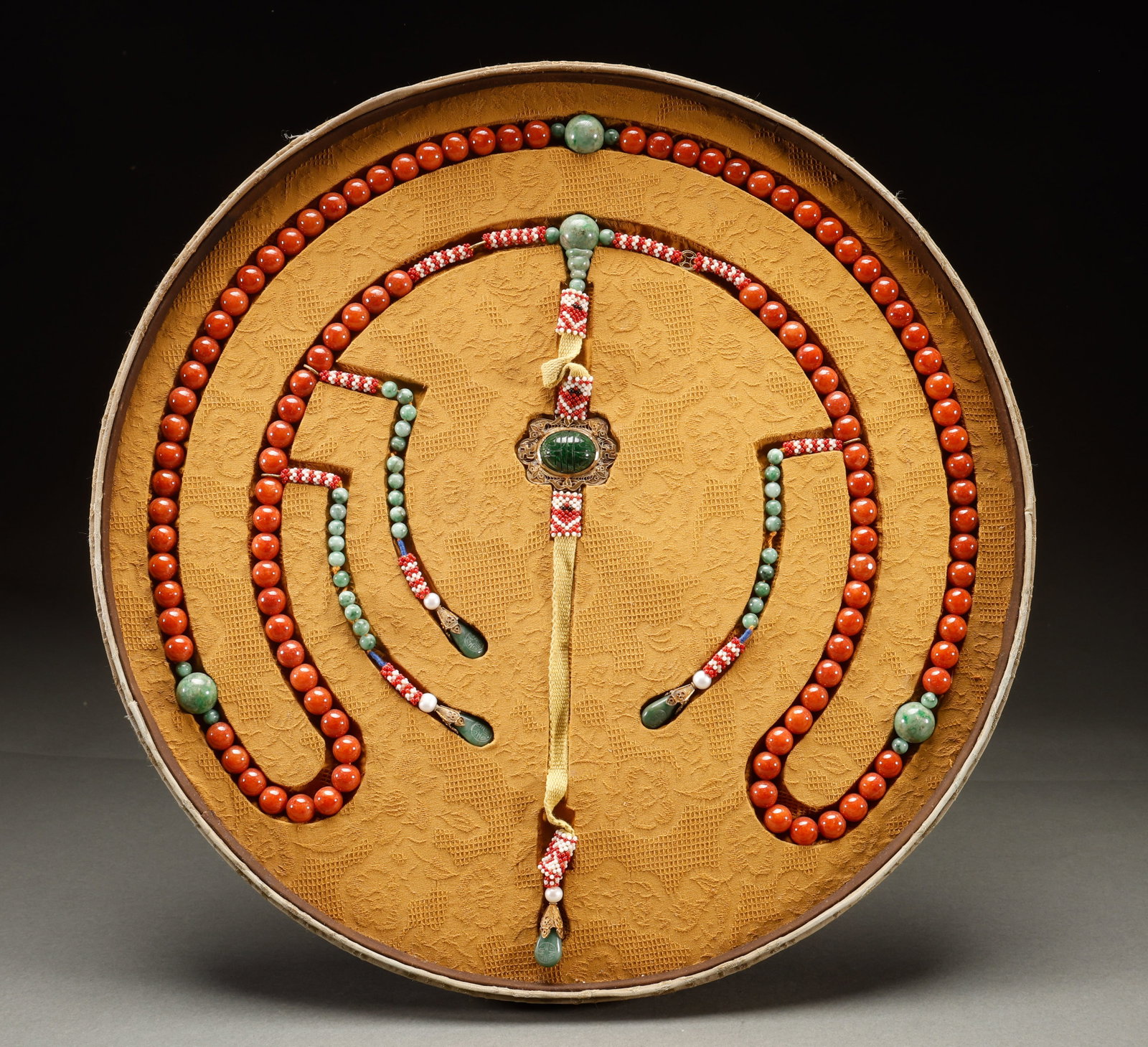 Qing Dynasty Jade 108 Dynasty Beads (Jade with Beads): Diameter: 1.5cm,