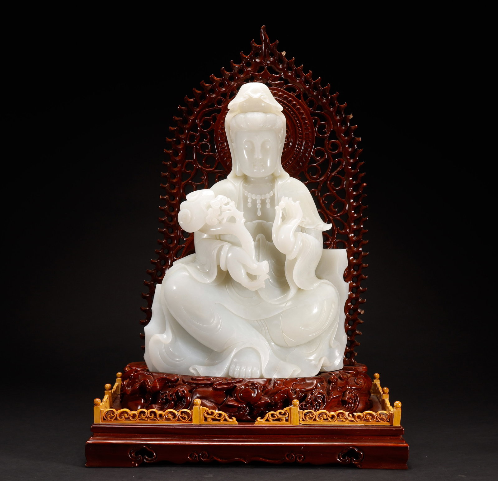 Qing Dynasty Hotan Jade Avalokitesvara Statue: Height: 40cm, Width: 28cm, Thickness: 12cm, Weight: 13093g