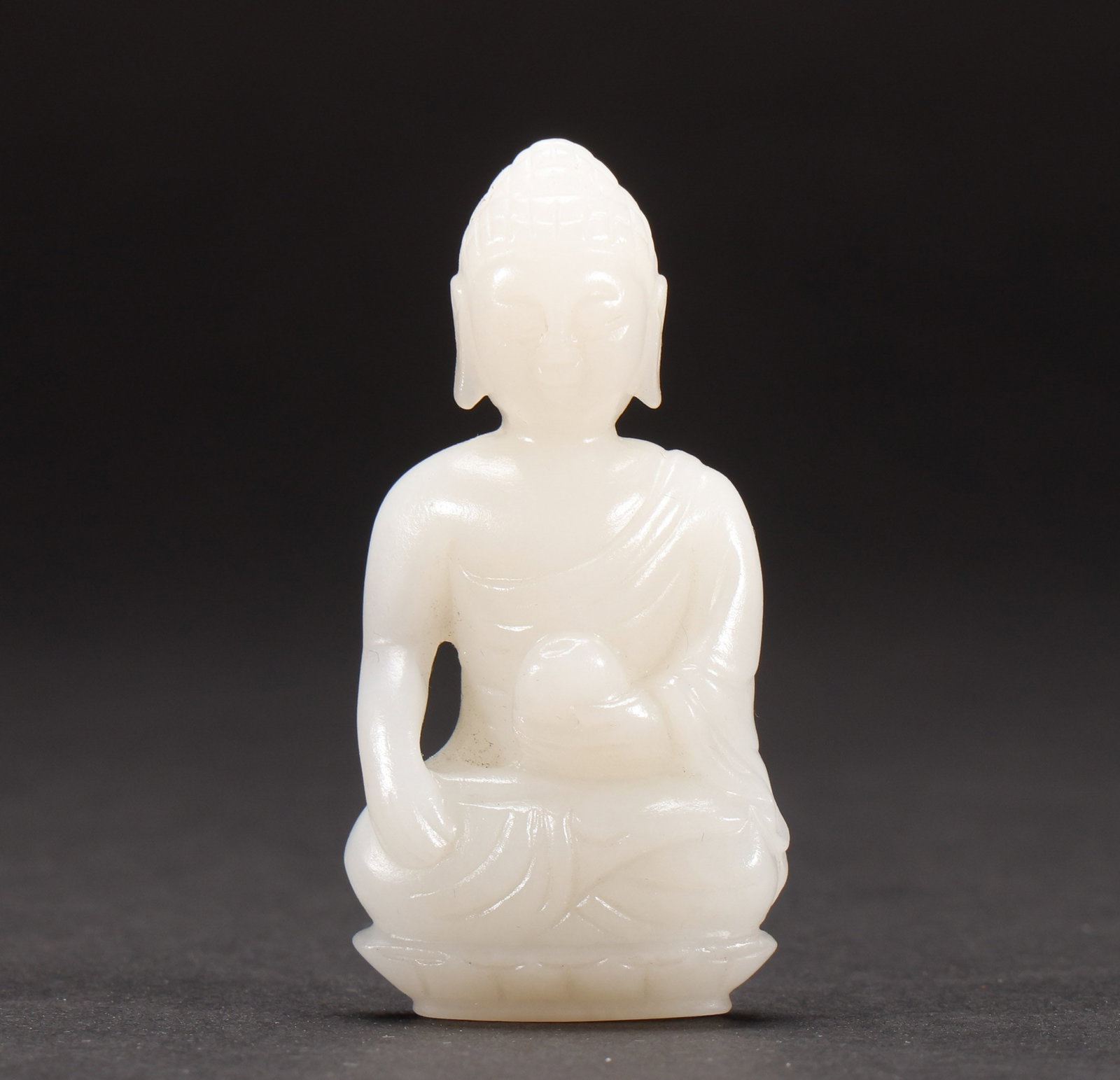 Statues of Hotan Jade Buddha in the Qing Dynasty (1 of 5)
