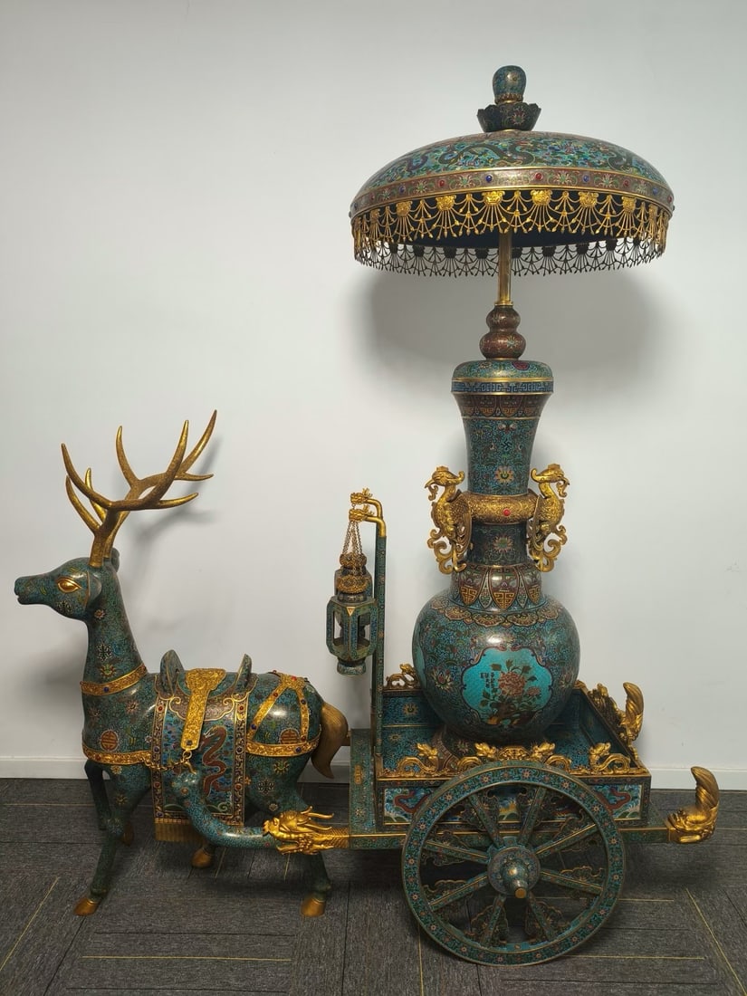Qing Dynasty silk enamel deer cart aromatherapy ornament (1 of 8)