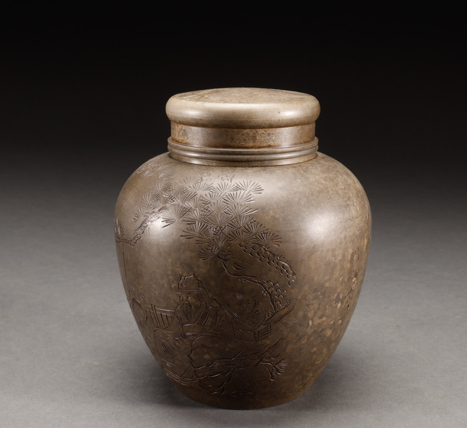 Qing Dynasty tin tea can (1 of 7)