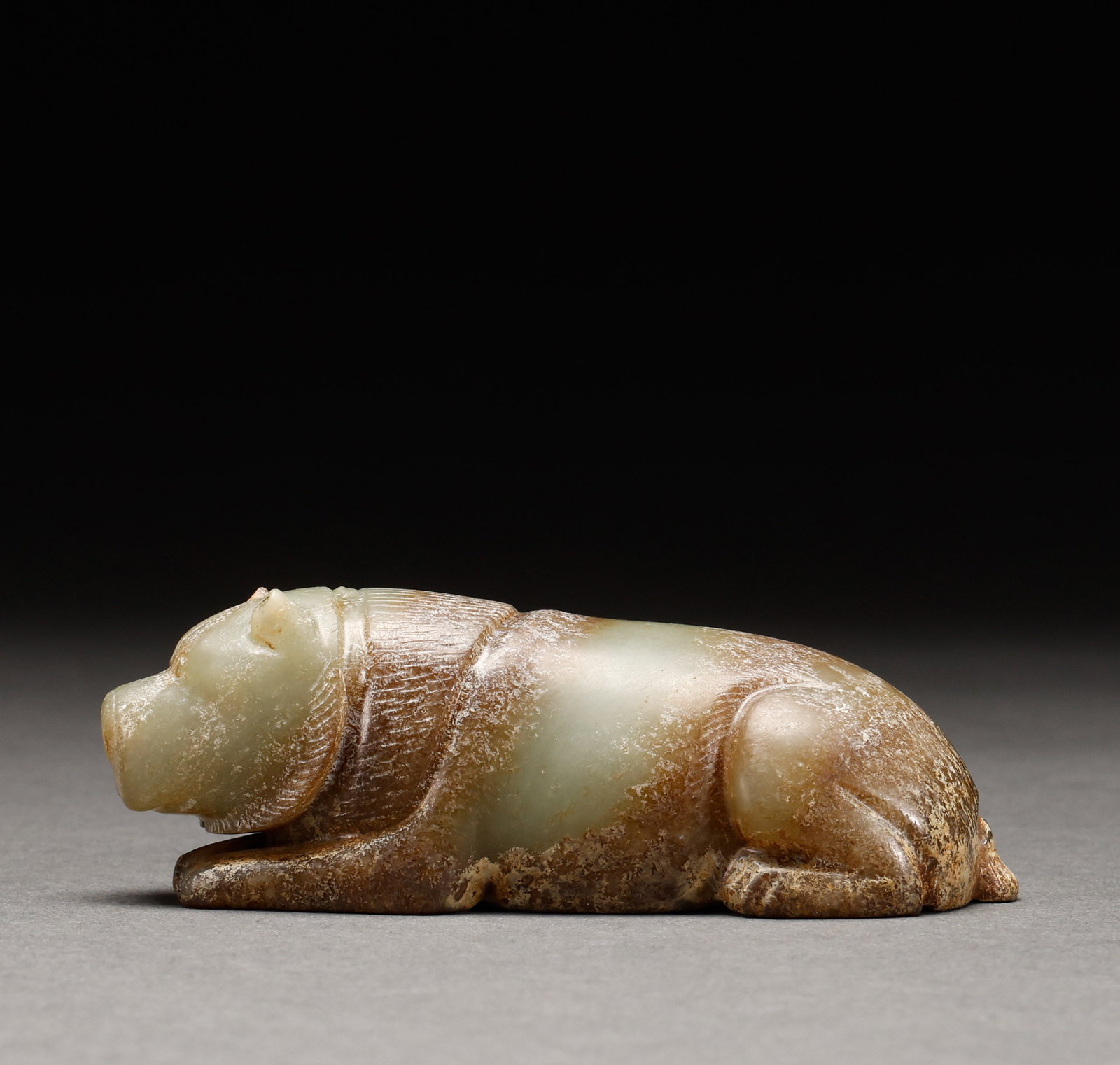 Before the Ming Dynasty, Hotan Jade was influenced by the crouching tiger (1 of 5)