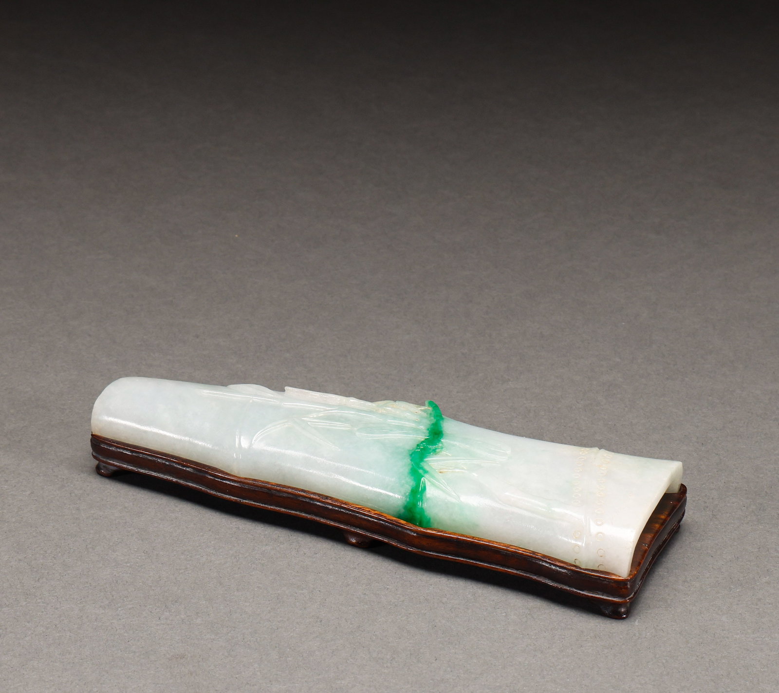 Qing Dynasty Jade Bamboo Pattern Armrest (1 of 10)