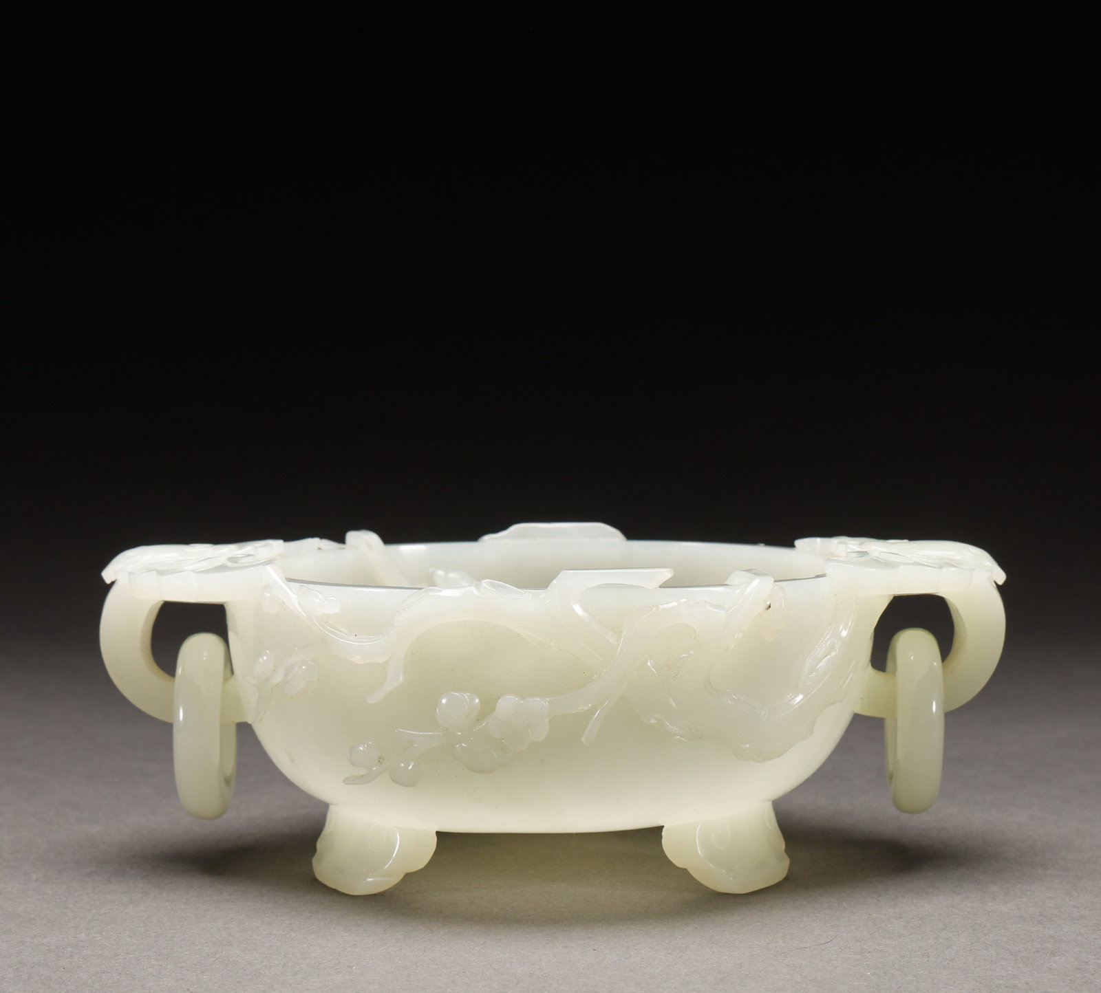 Qing Dynasty White Jade Plum Blossom Pattern Active Ring Ear Wash (1 of 8)