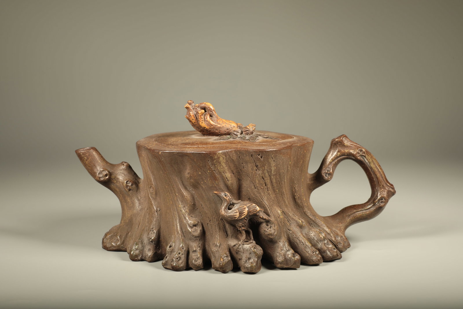 Qing Dynasty purple clay tree stump Buddhist hand pot (1 of 6)