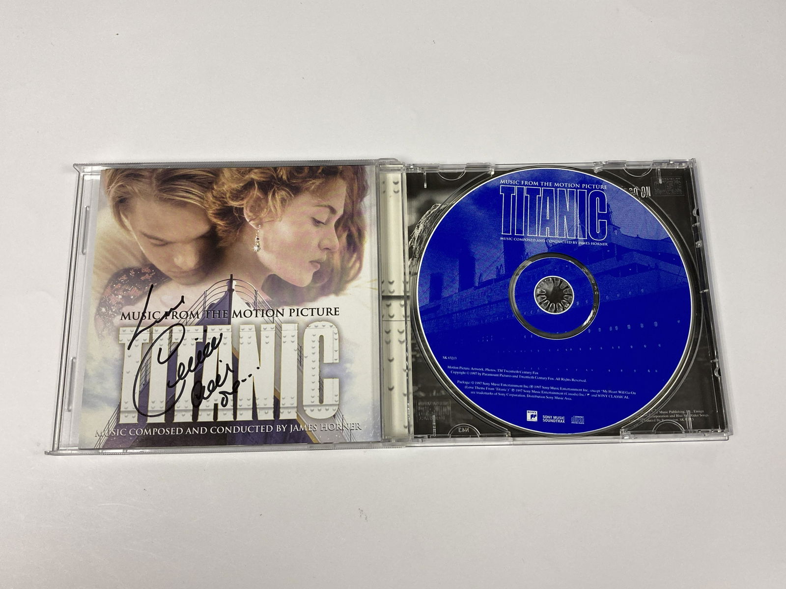 Autograph Autograph Titanic Soundtrack: Autograph Includes: Celine Dion