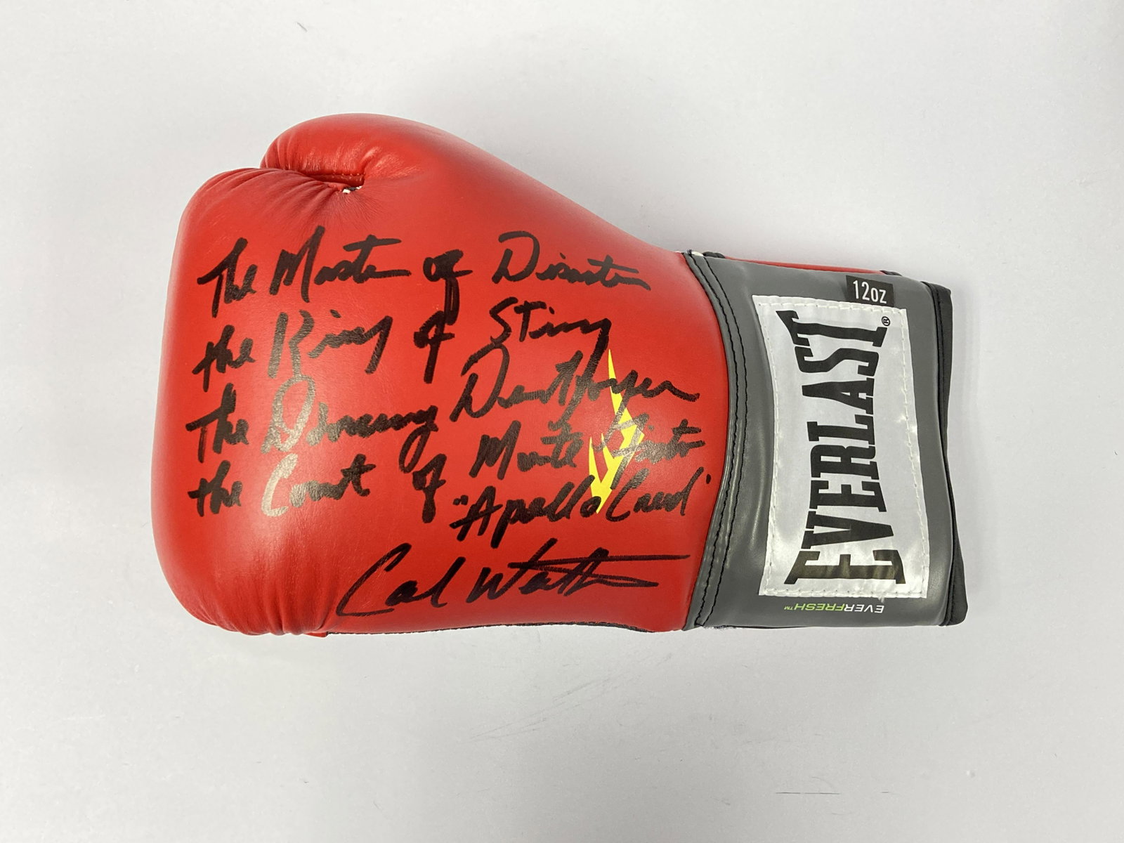 Autograph Carl Weathers Boxing glove: Autograph: Carl Weathers