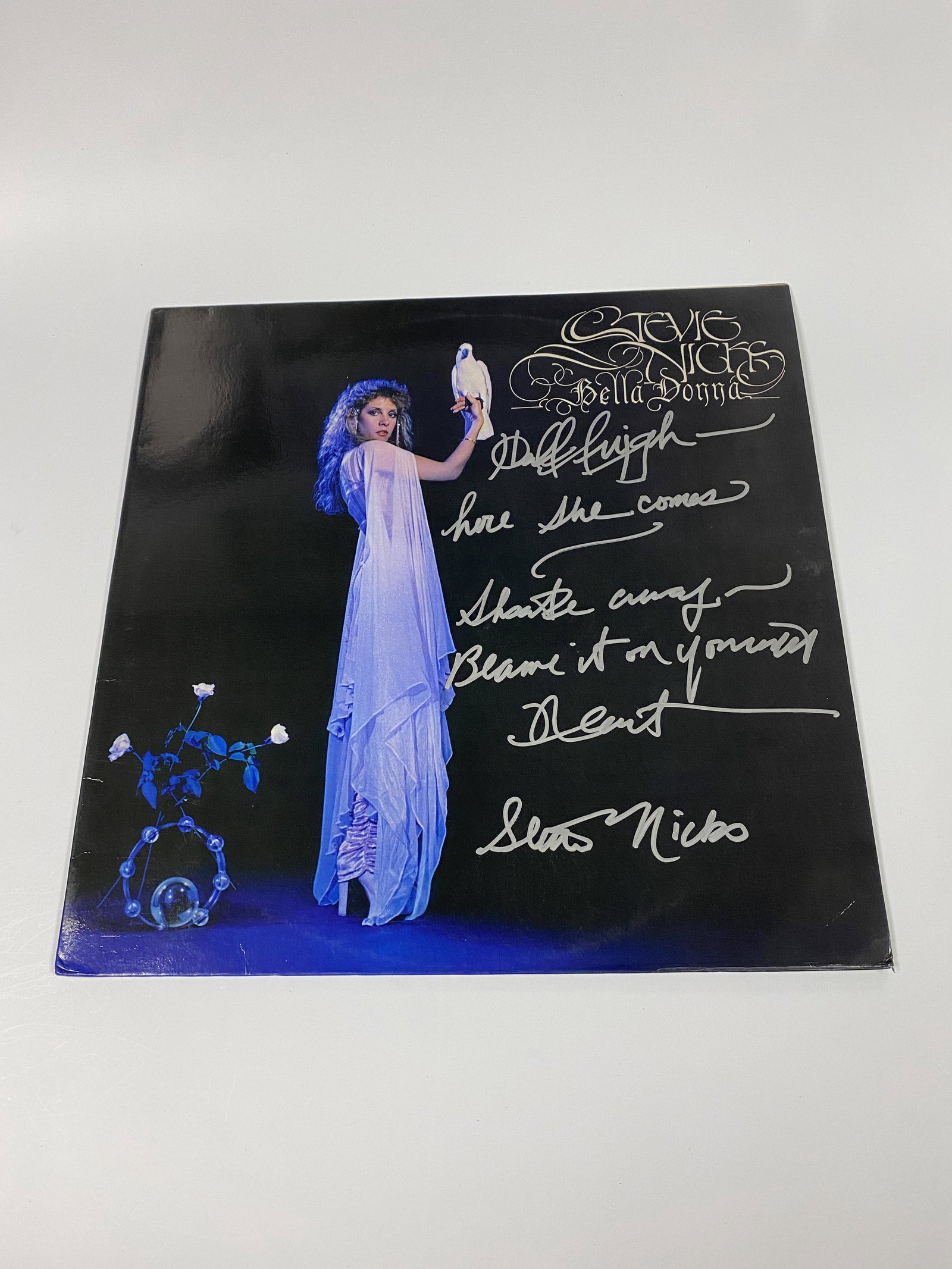 Autograph Bella Donna Vinyl: Category: CollectiblesAutograph: Stevie Nicks Item Condition: Brand New