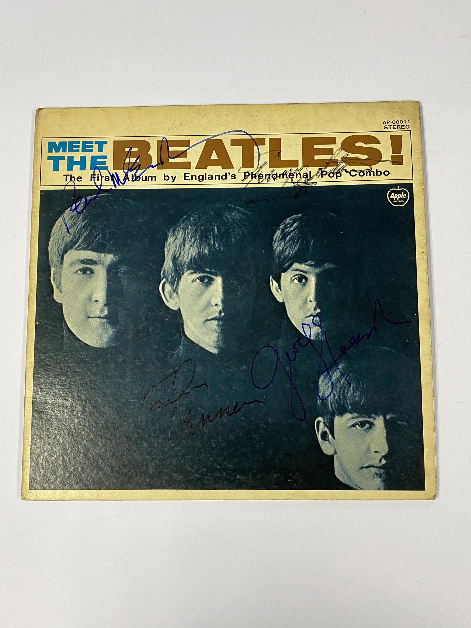 Autograph Meet the Beatles Vinyl: Category: CollectiblesAutograph: John Lennon, George Harrison, Paul McCartney, Ringo Starr Item Condition: Brand New