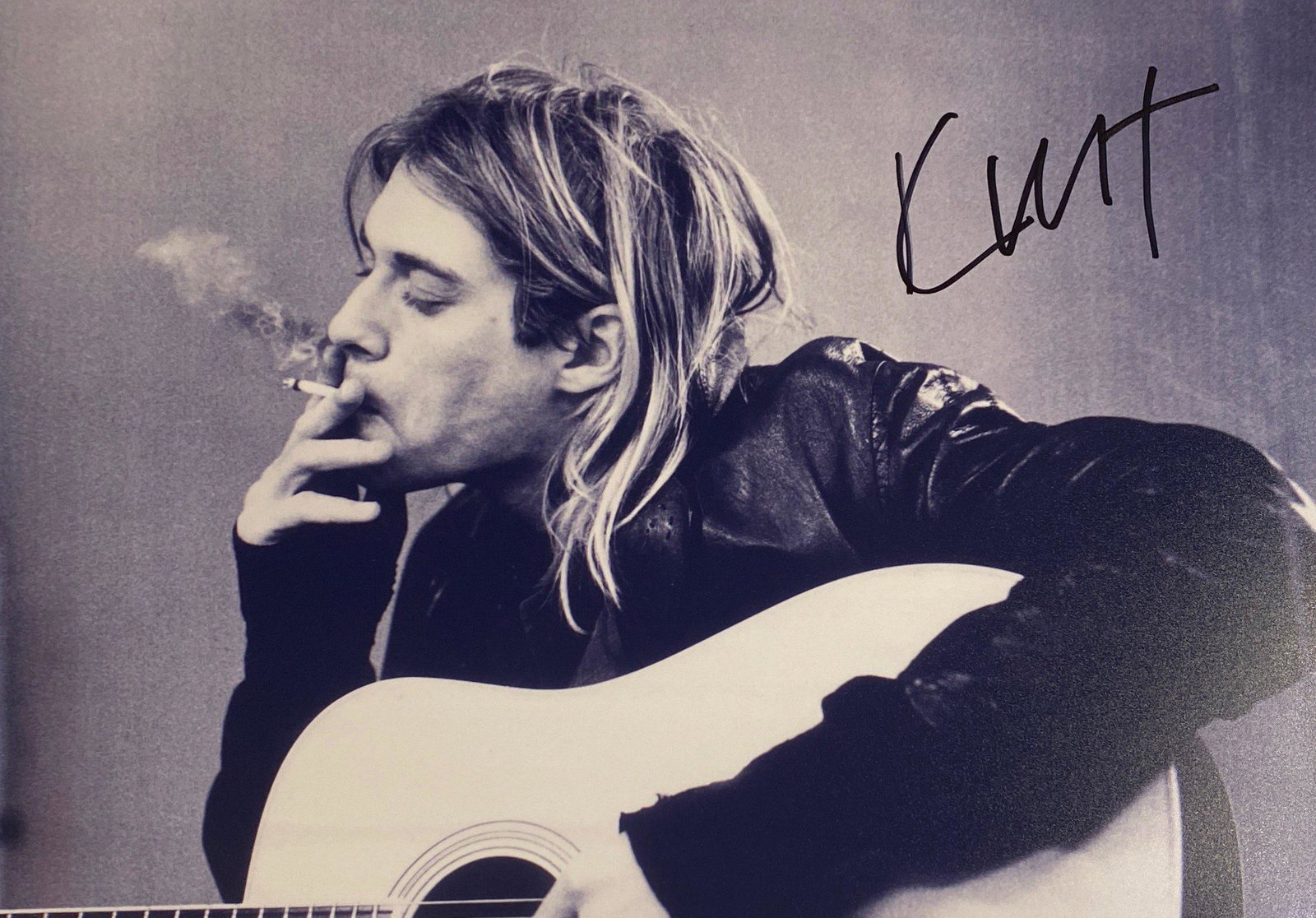 Autograph Kurt Cobain Photo: Category: CollectiblesSize: 8 x 10Autograph: Kurt Cobain