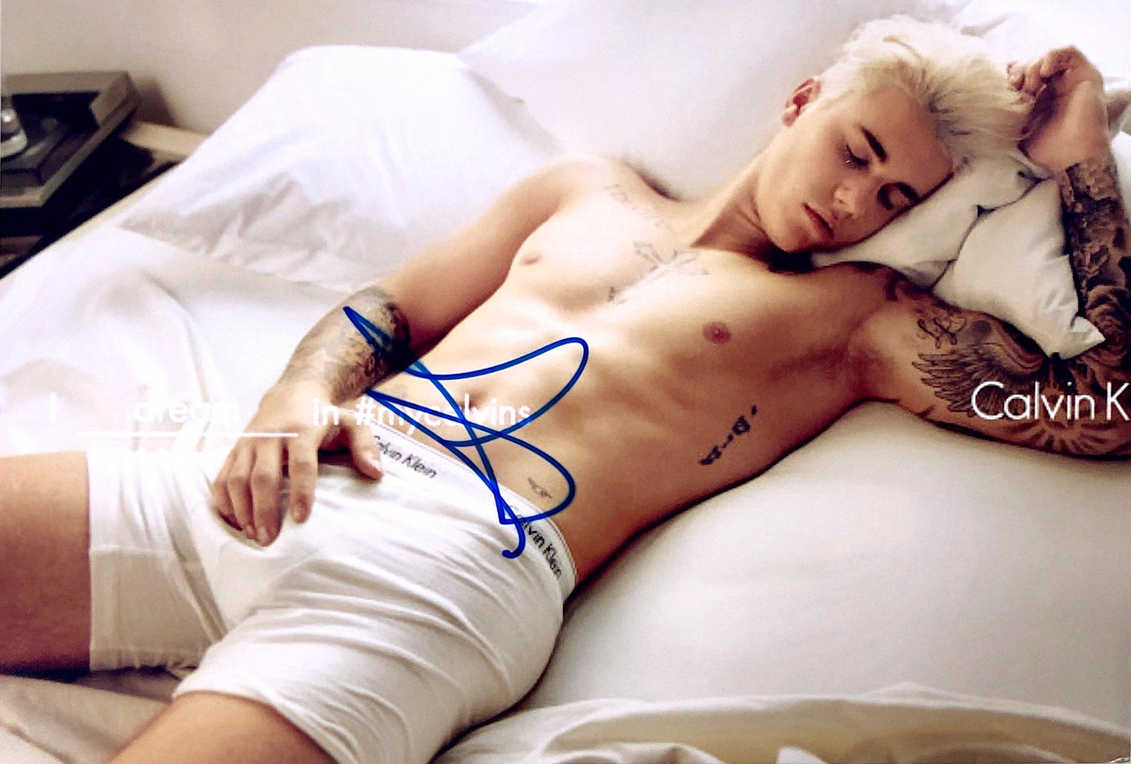 Autograph Justin Bieber Photo (1 of 1)