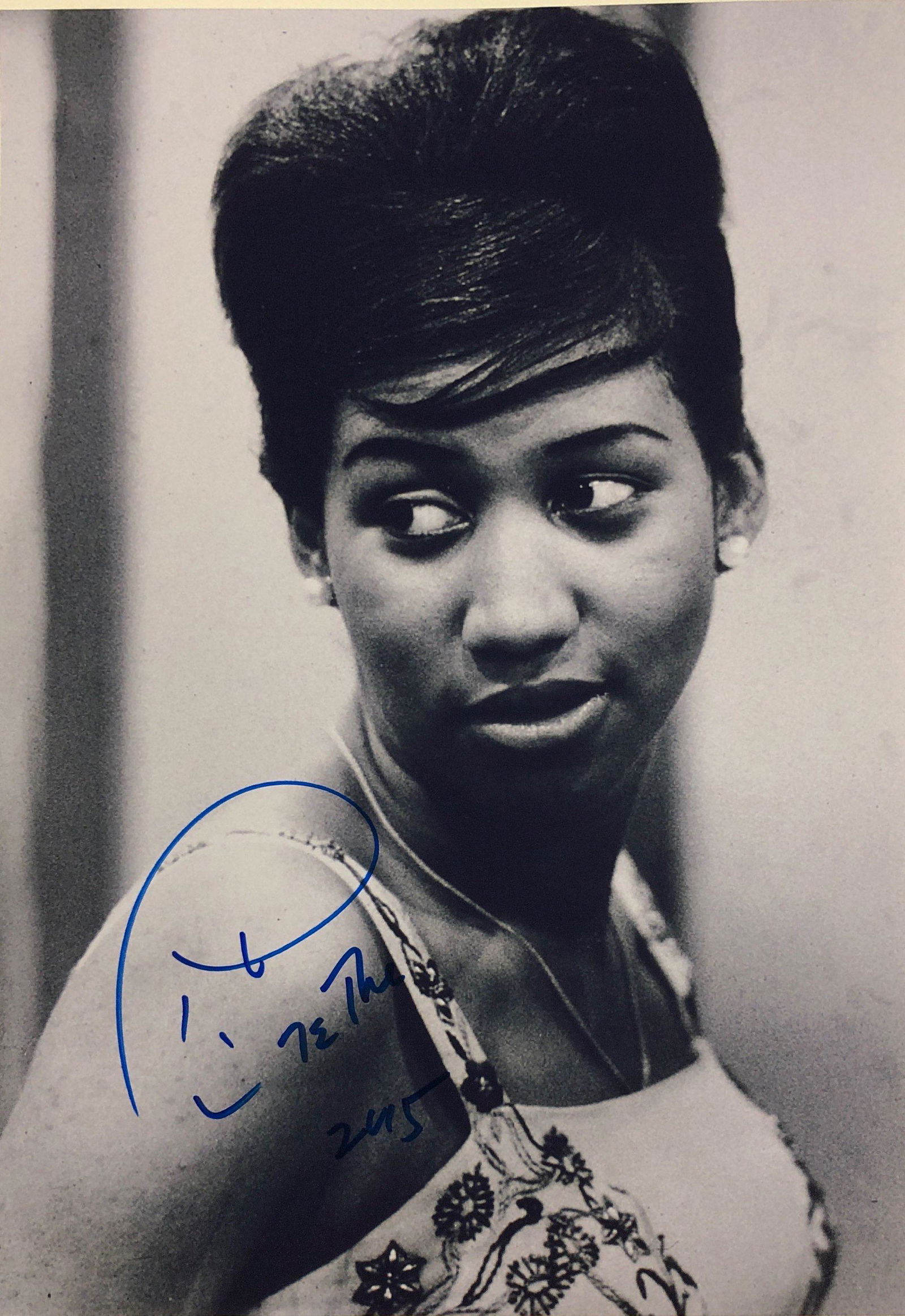 Autograph Aretha Franklin Photo (1 of 1)